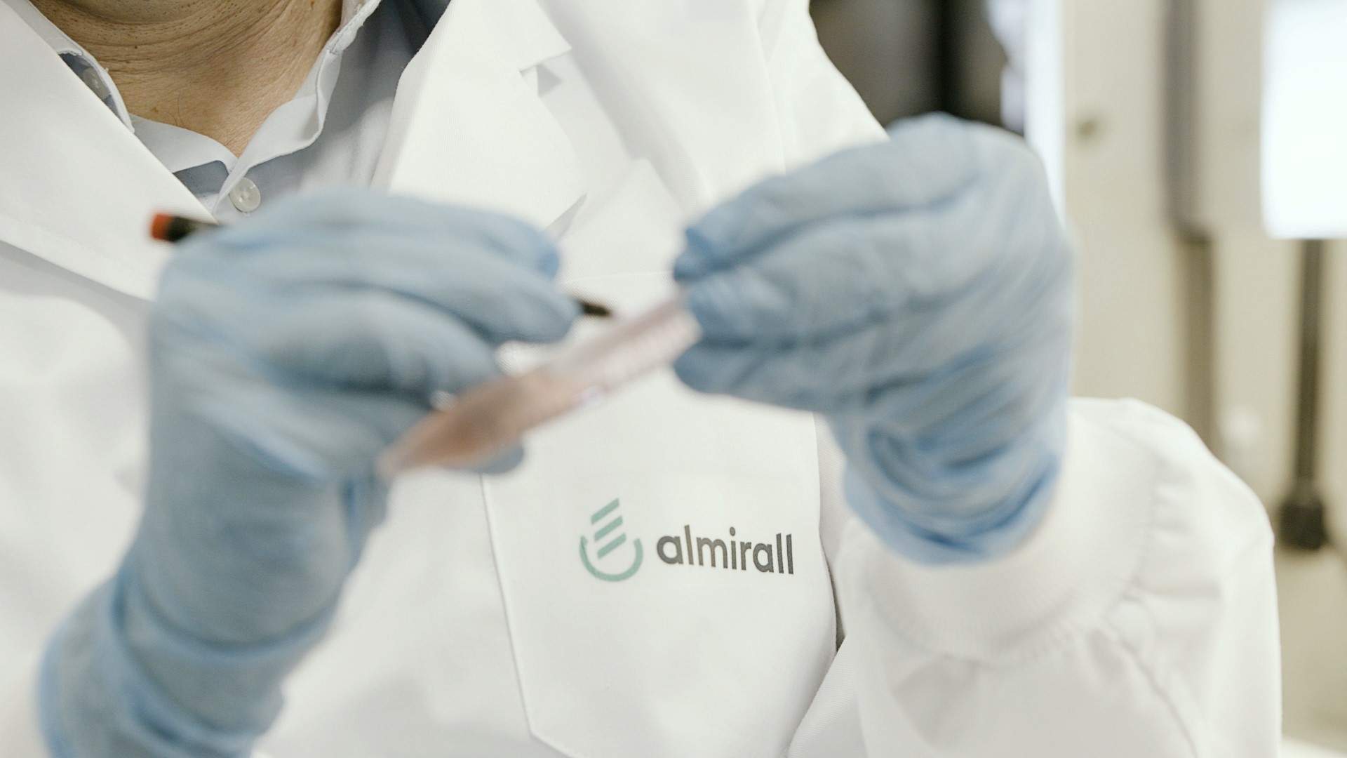 almirall.jpg