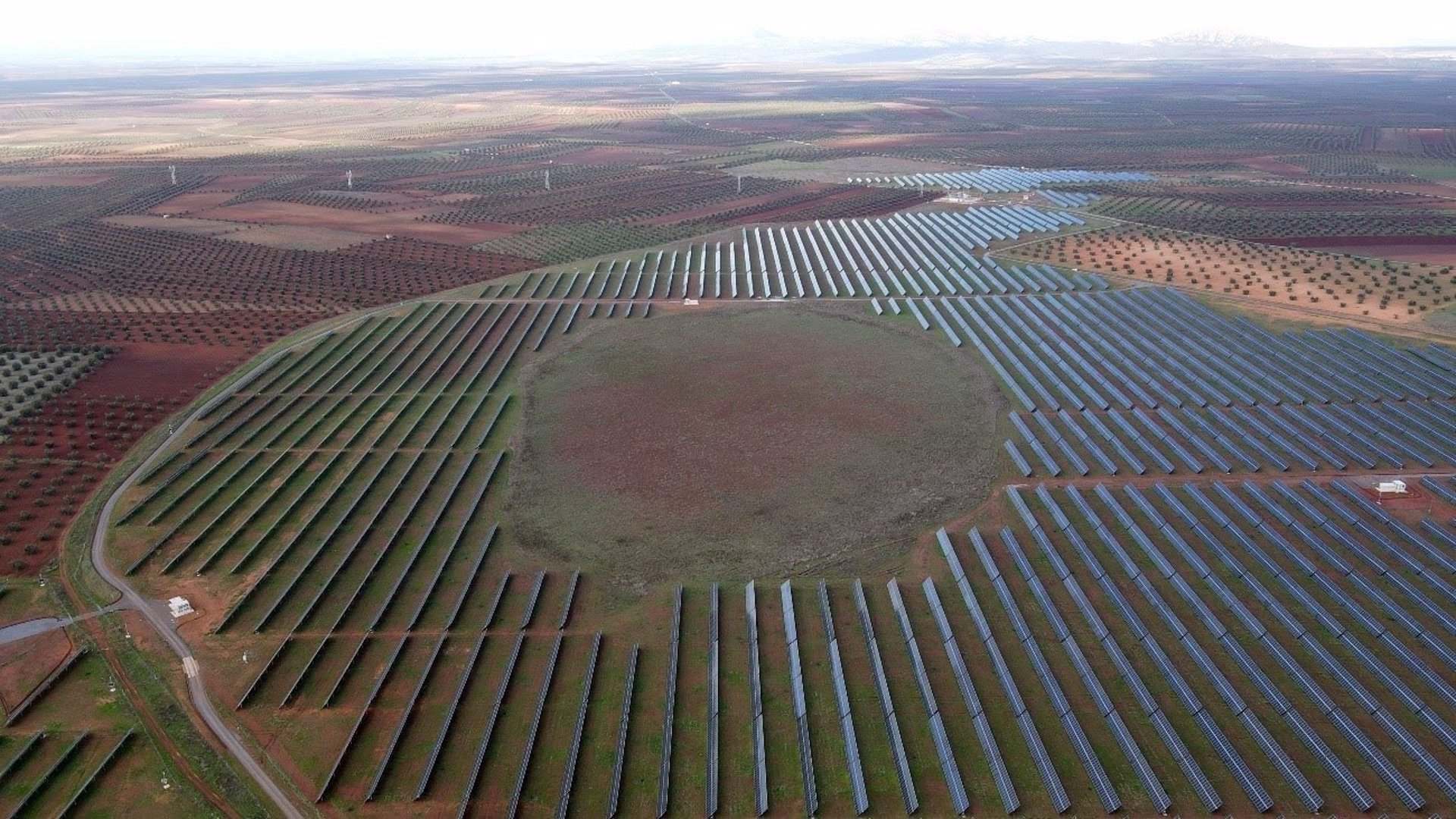 Archivo - Vista aérea de la Planta fotovoltaica de Veracruz (Badajoz). - ENDESA