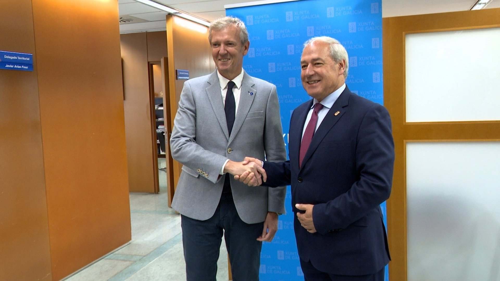 El presidente gallego, Alfonso Rueda, y el de la Diputación Provincial de Lugo, José Tomé, minutos antes del encuentro mantenido este miércoles en Lugo.