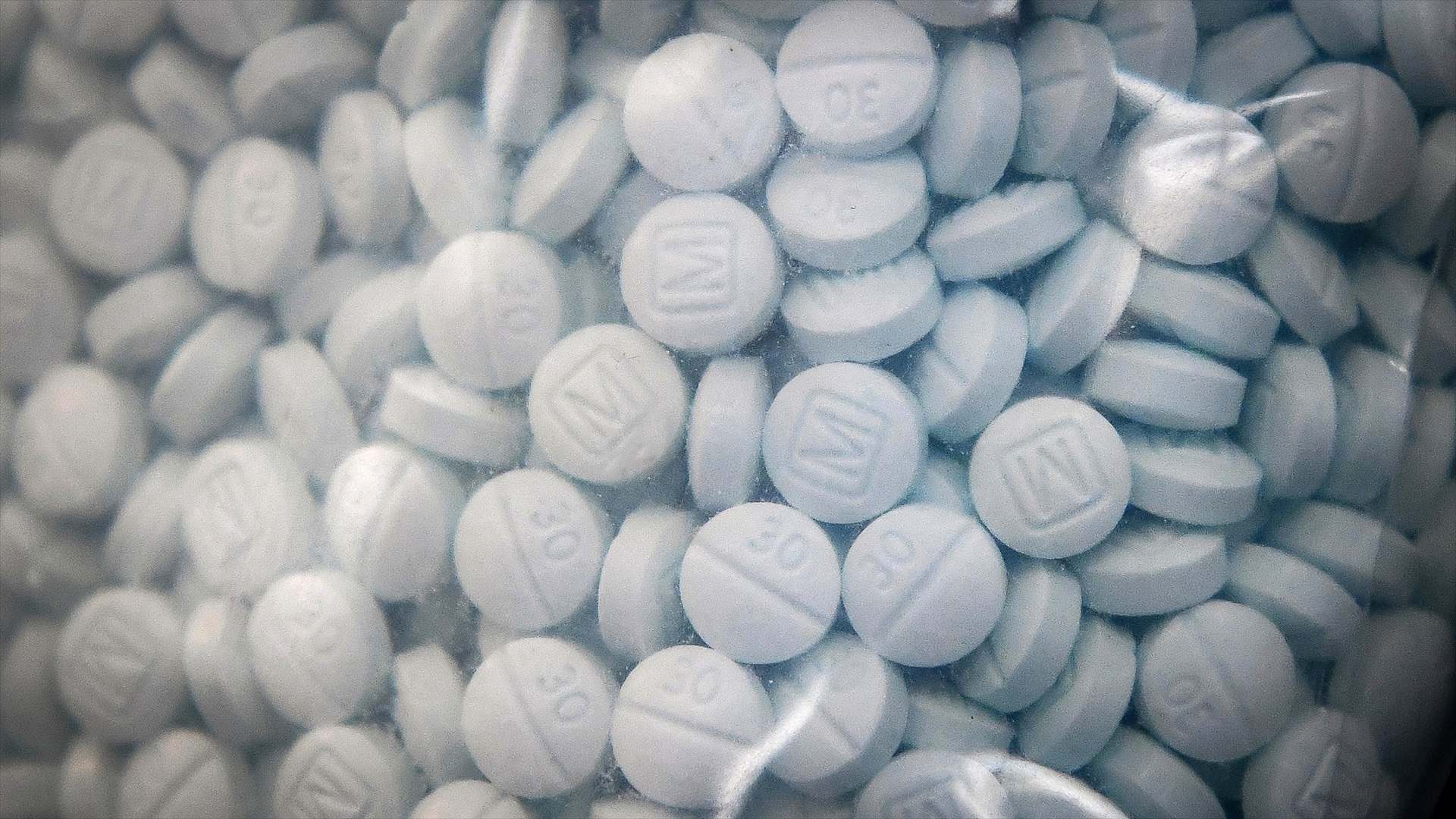 Pastillas de fentanilo dentro de una bolsa
