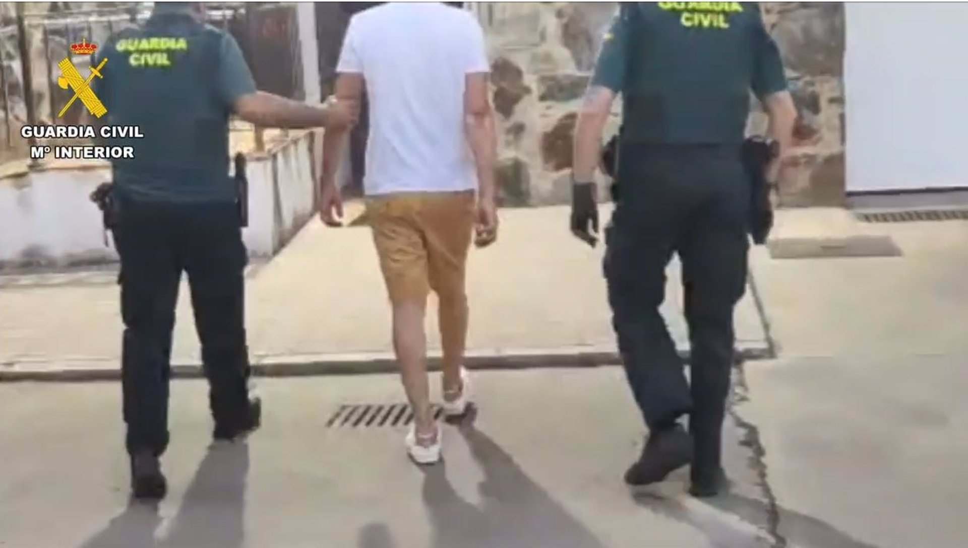 Detenido en Montermoso por quebrantar la orden de alejamiento - GUARDIA CIVIL