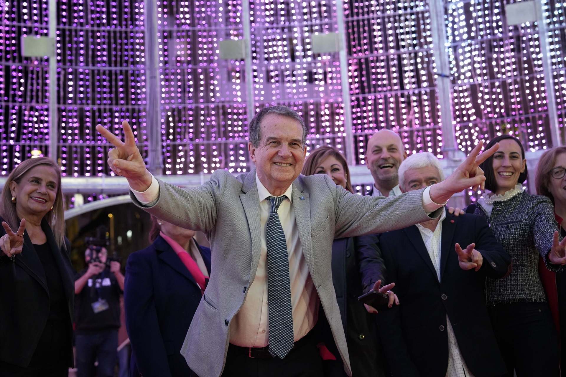 El alcalde de Vigo, Abel Caballero, durante el encendido de las luces de Navidad. Europa Press