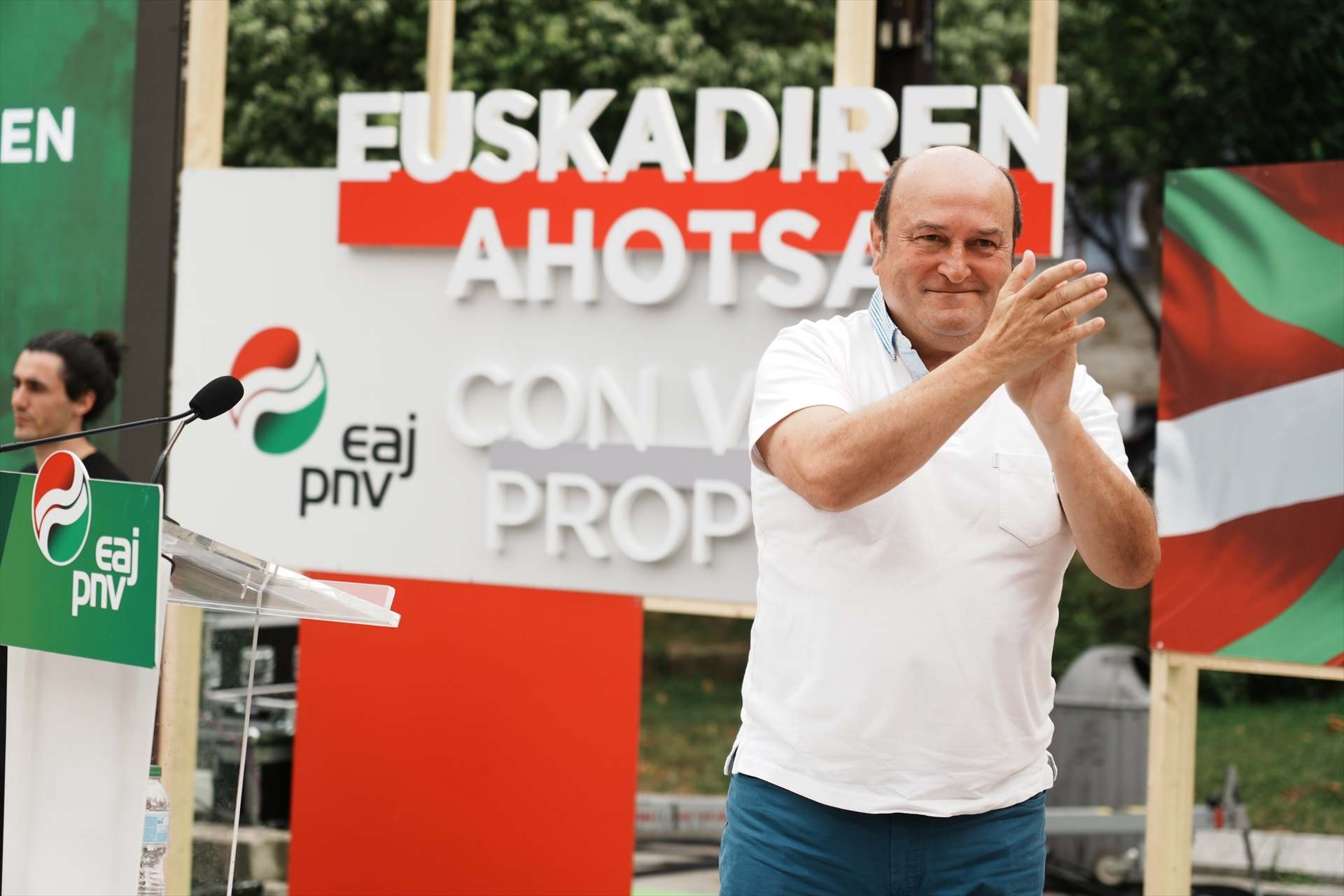 EuropaPress_5335553_presidente_ebb_pnv_andoni_ortuzar_mitin_celebrado_bermeo_bizkaia_junto.jpg