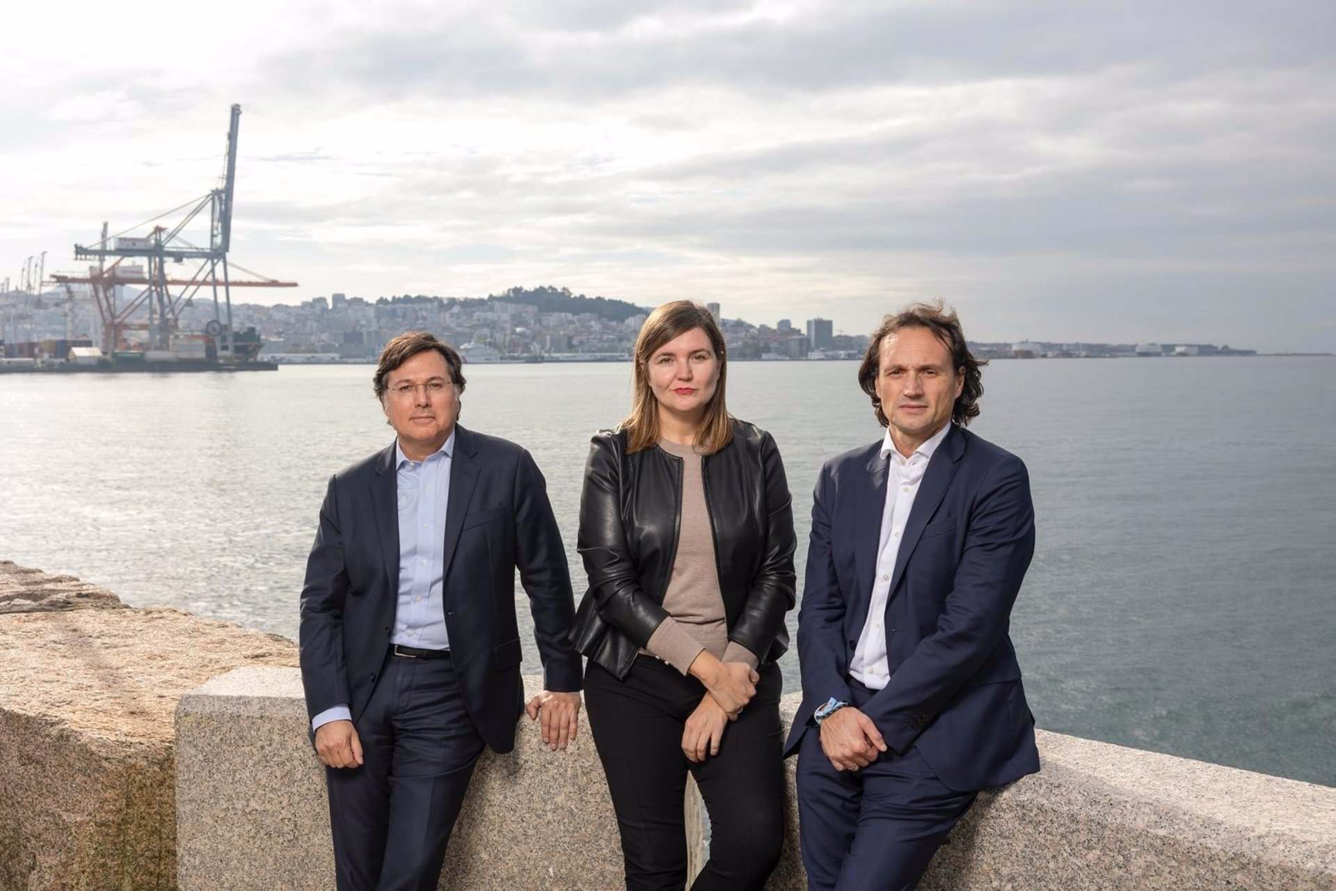 De izq a der: Javier Ruiz, socio de Mercantil de Grant Thornton, Tania Álvarez, socia de Fiscal de Grant Thornton y Borja Ríos, socio de Laboral de Grant Thornton.
