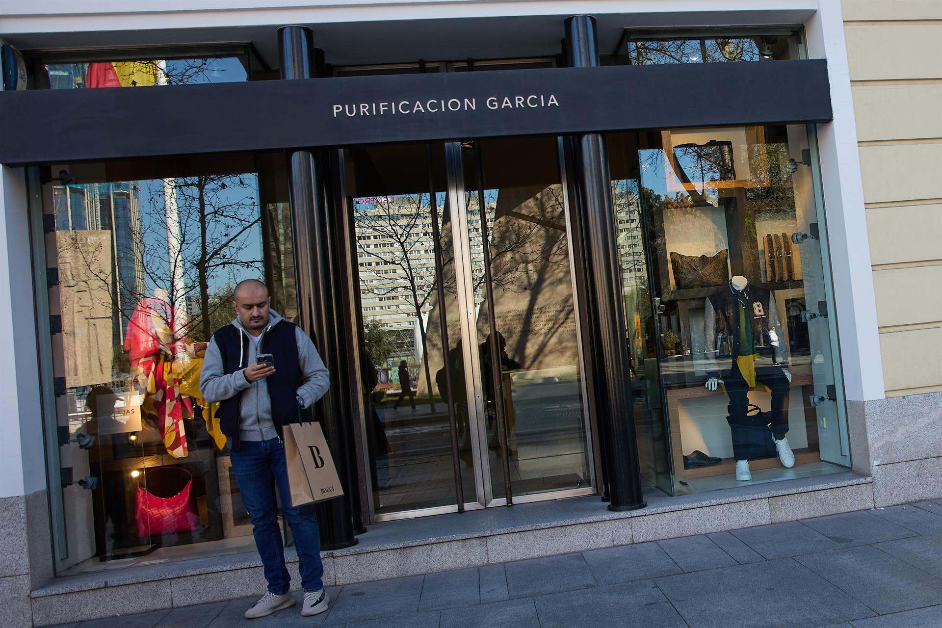 Fachada de la tienda Purificación García, una de las marcas de Textil Lonia.