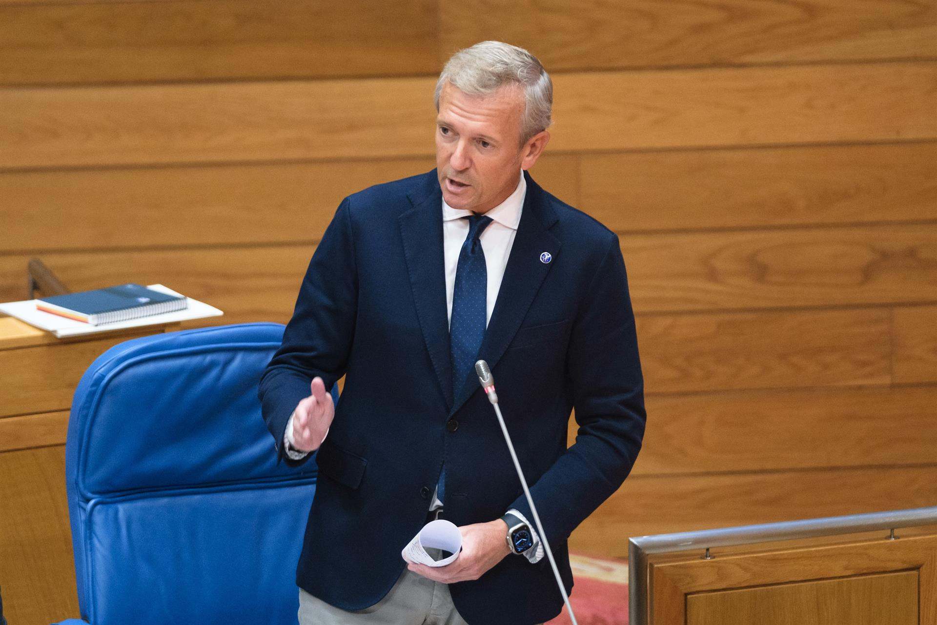 El presidente de la Xunta, Alfonso Rueda, en el Parlamento.