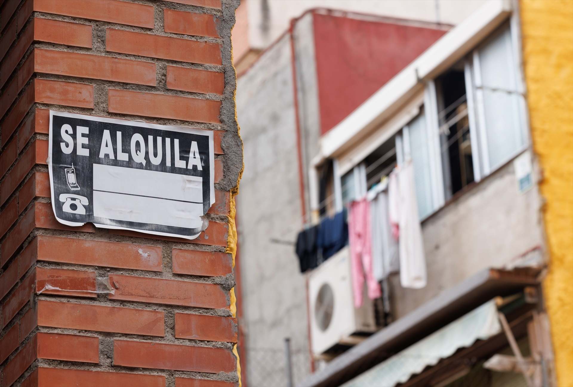 Un cartel de 'Se Alquila' | EP