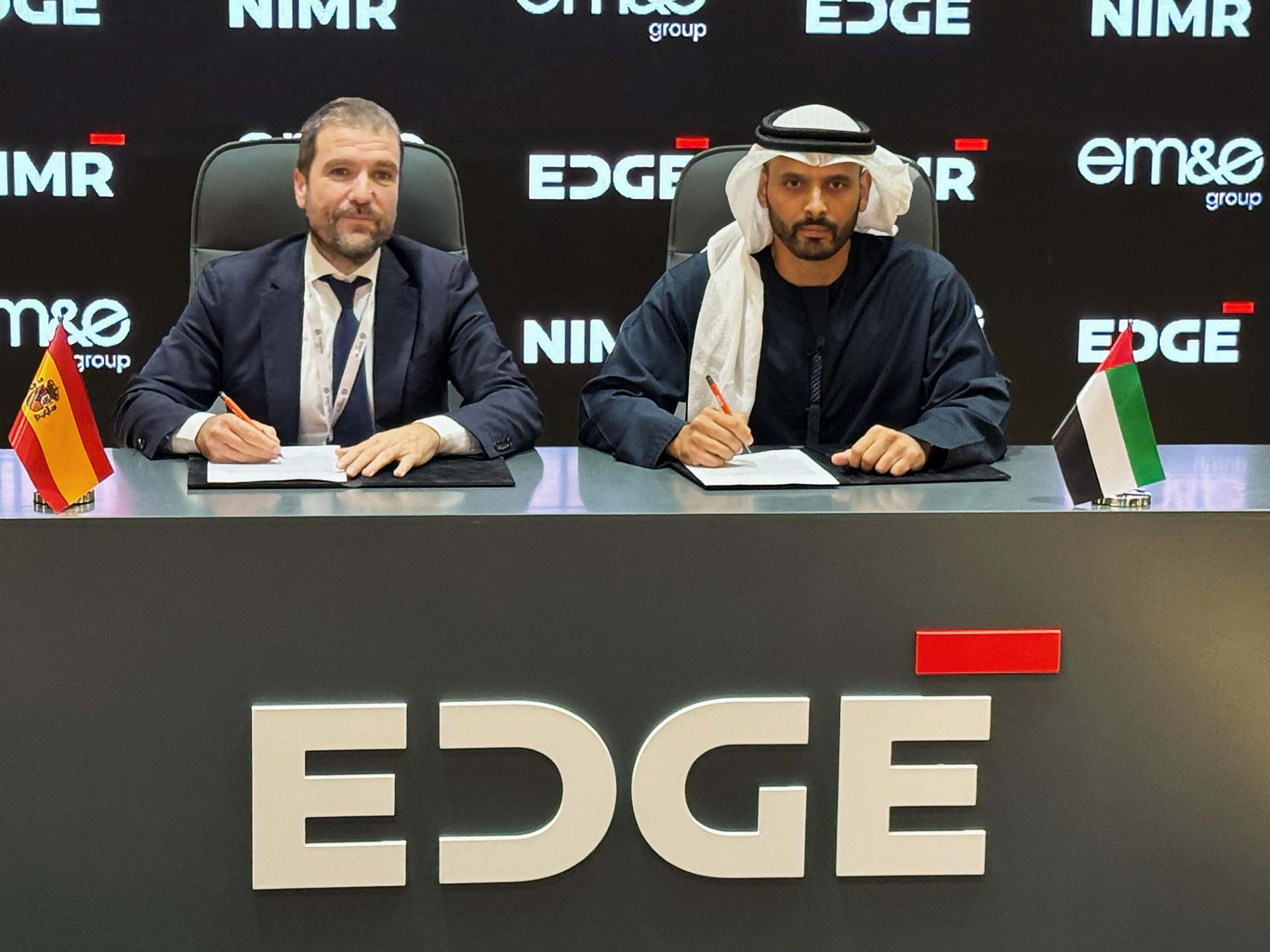 Javier Escribano, presidente de Escribano, junto Khaled Ahmed al Zaabi