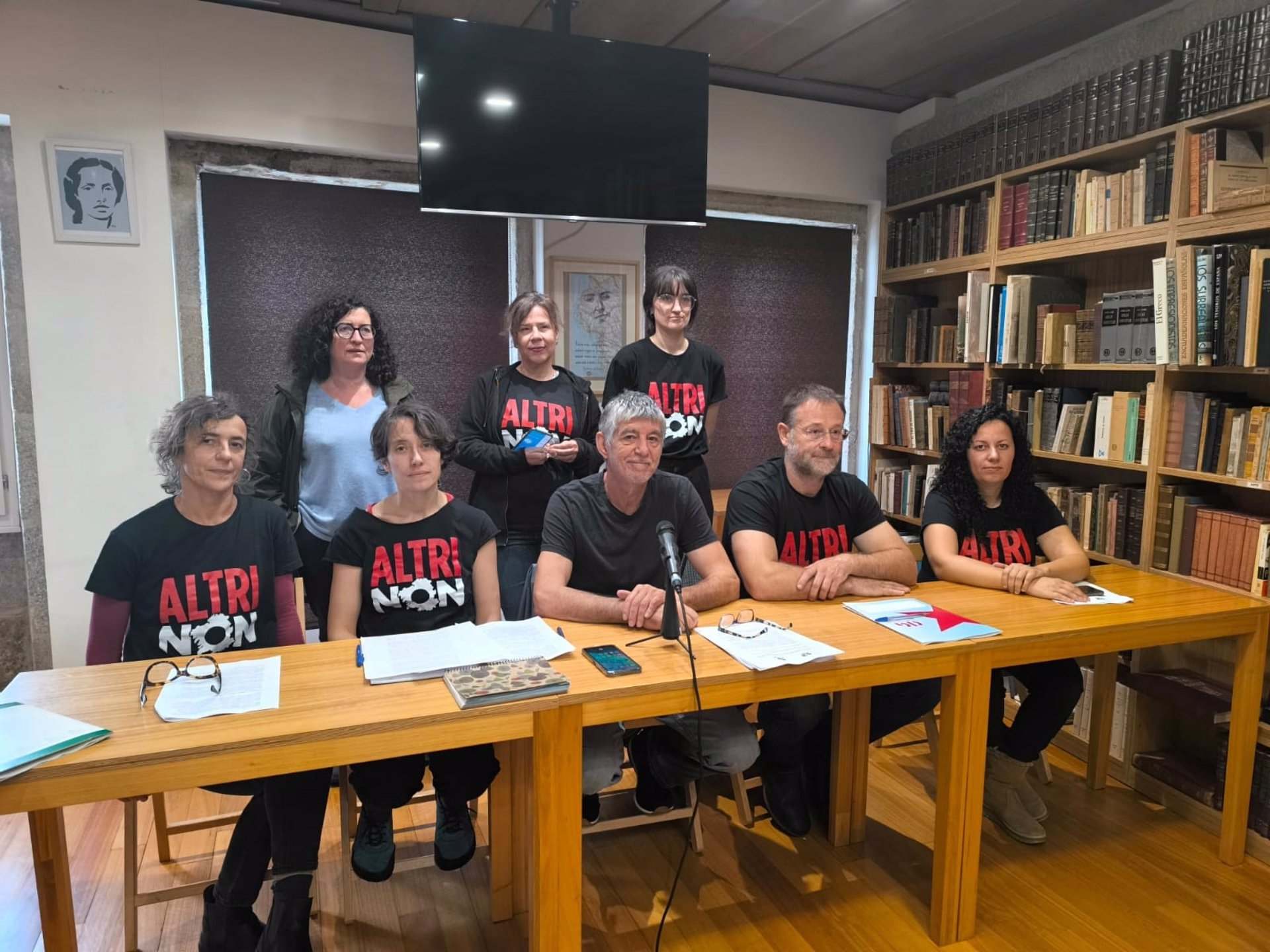 Rueda de prensa sobre el rechazo a Altri . PLATAFORMA ULLOA VIVA