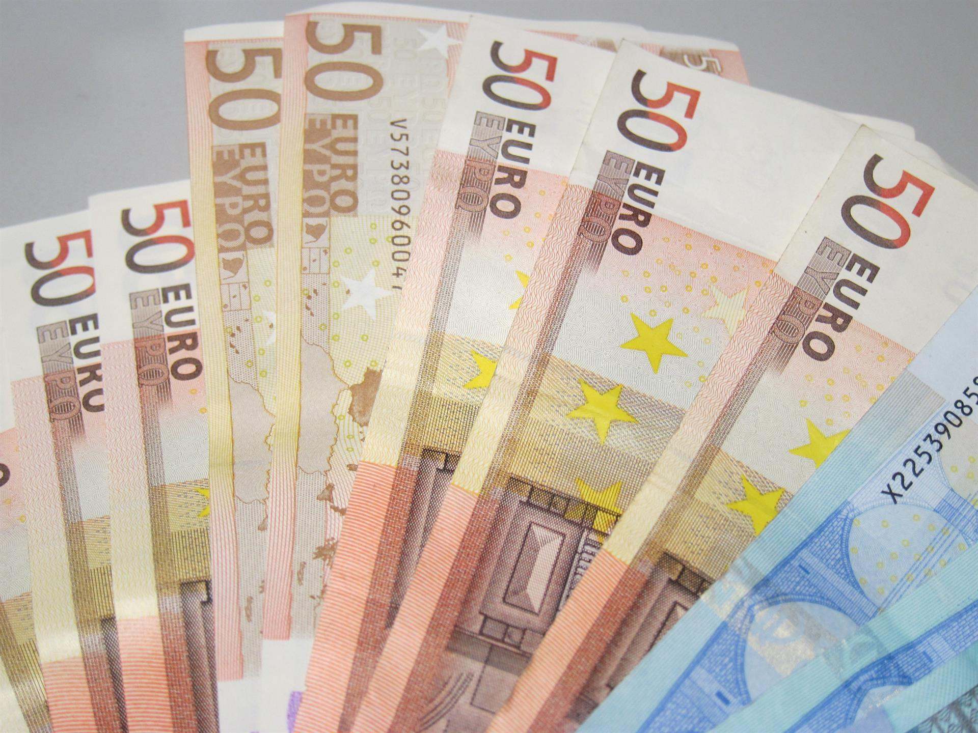 Dinero