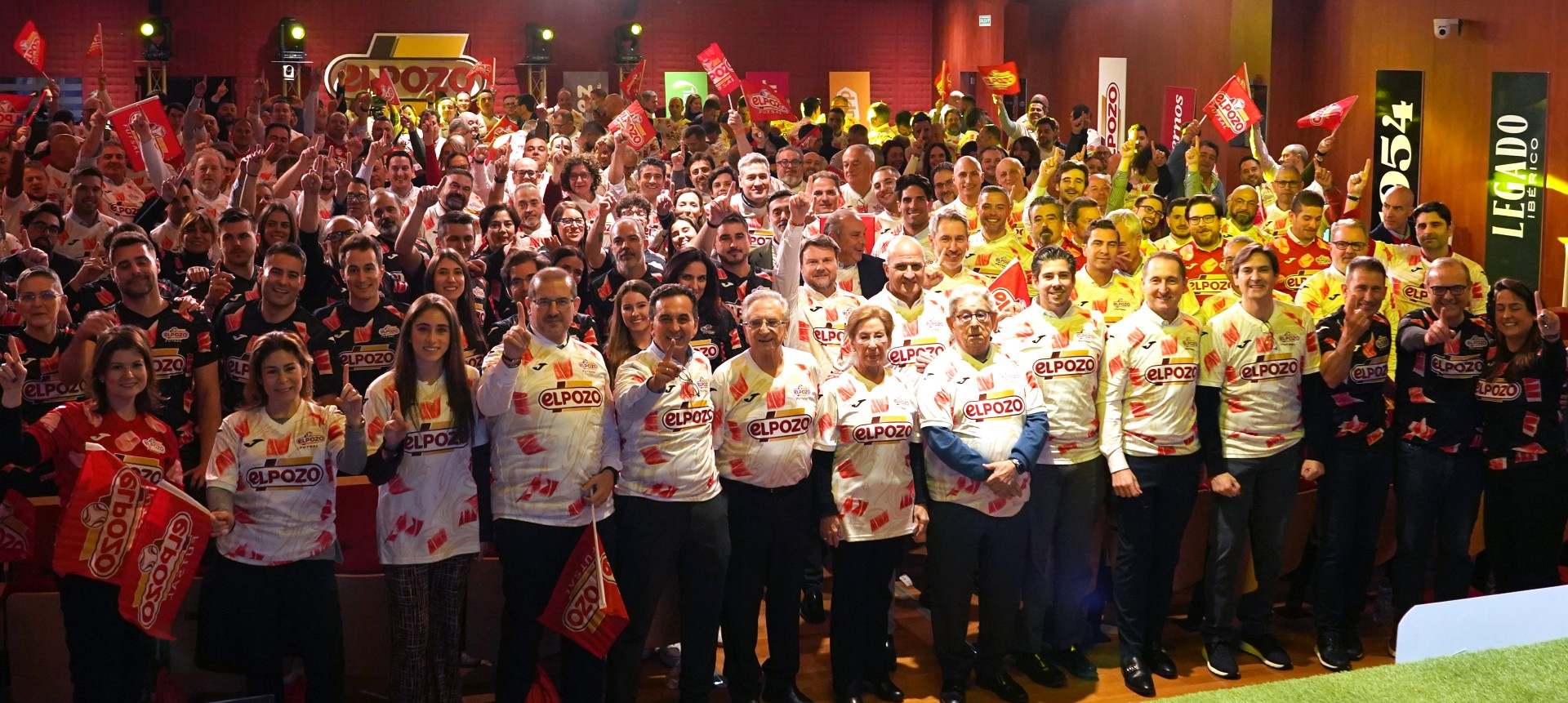 Equipo comercial y de marketing de El Pozo con sus principales directivos a la cabeza