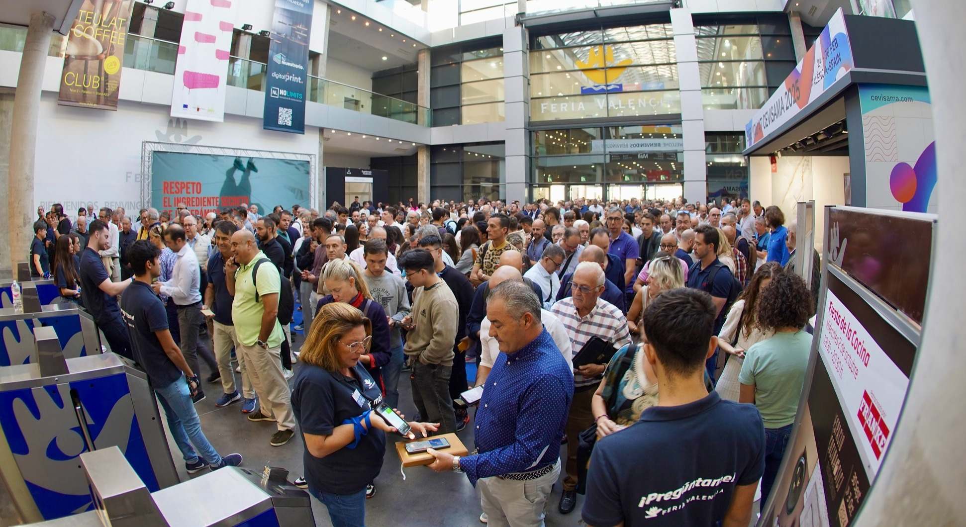 Asistentes a los certámenes que ha celebrado Feria Valencia esta semana.