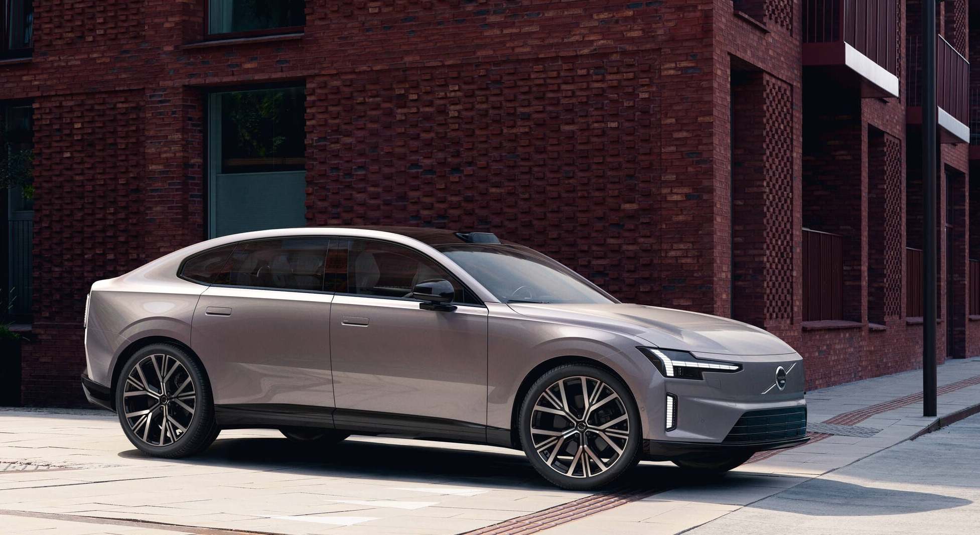 Volvo ES90