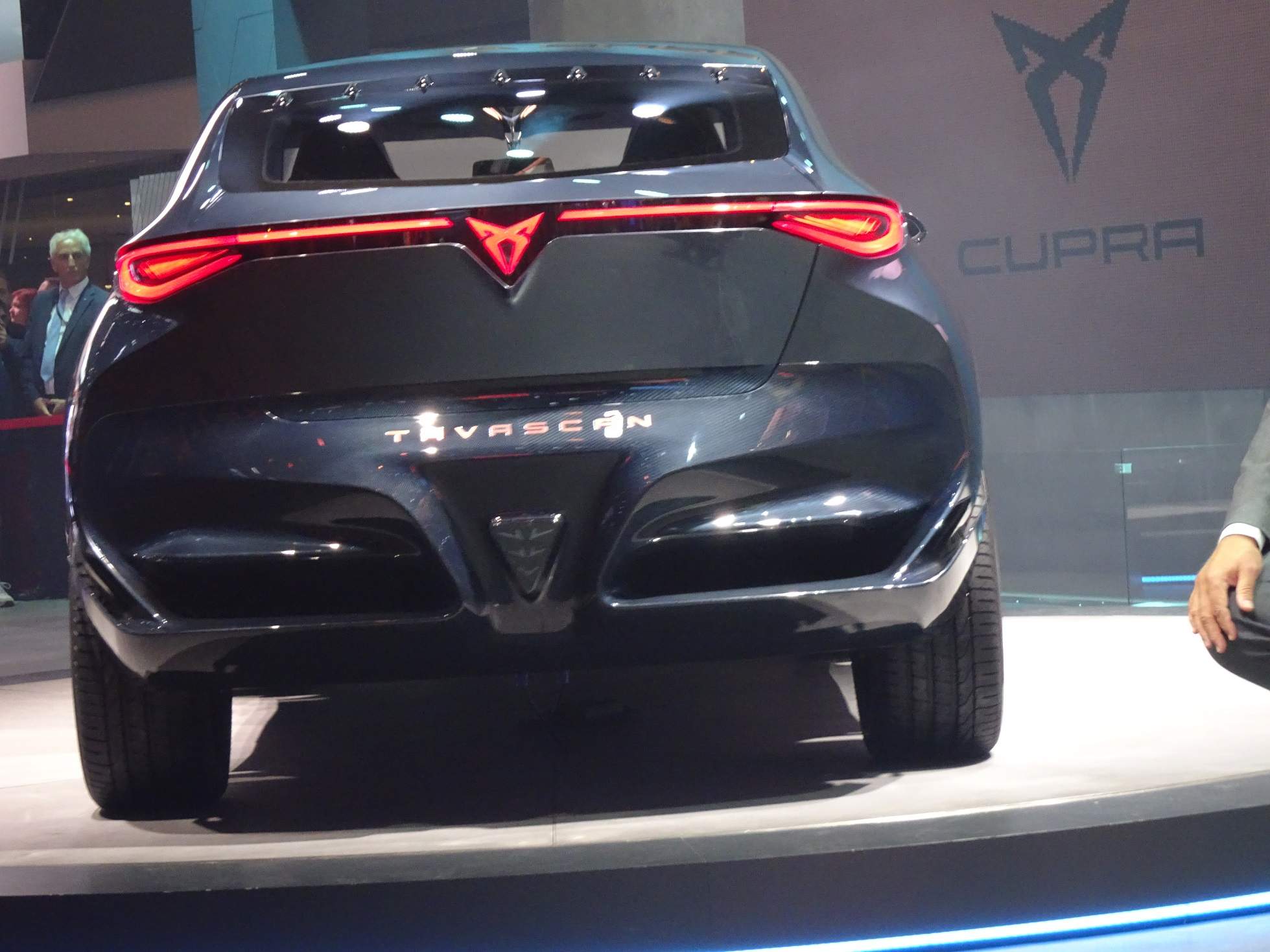seat-cupra-tavascan-concept-02.jpg
