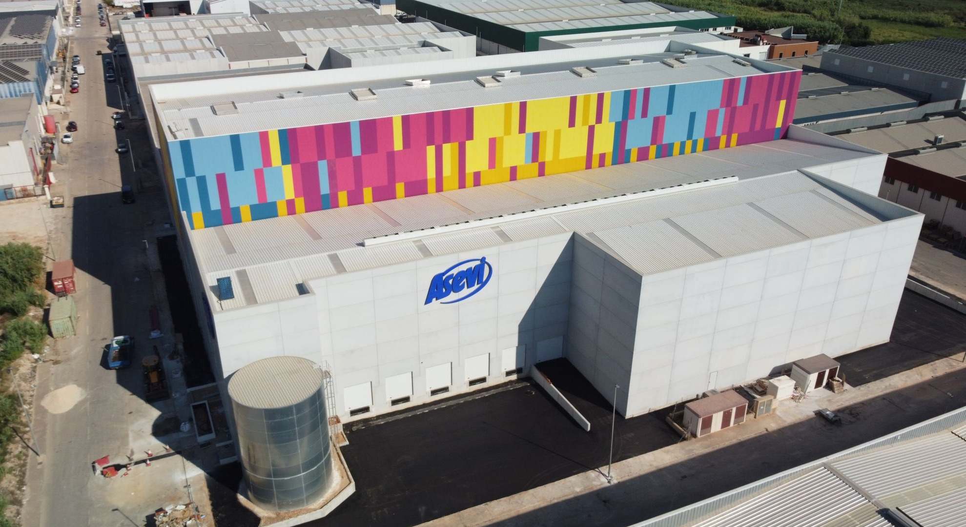 Centro logístico de Asevi en Oliva.