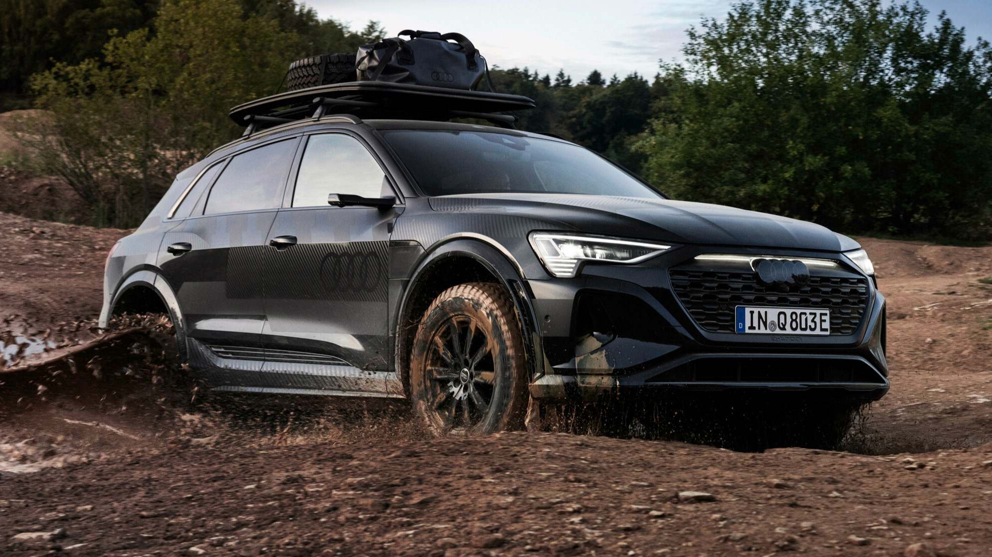 Audi Q8 e-tron Edition Dakar