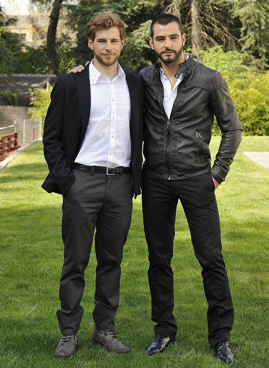Álvaro Cervantes y Antonio Velázquez, los dos protagonistas de <i>Hermanos</i> - 880x