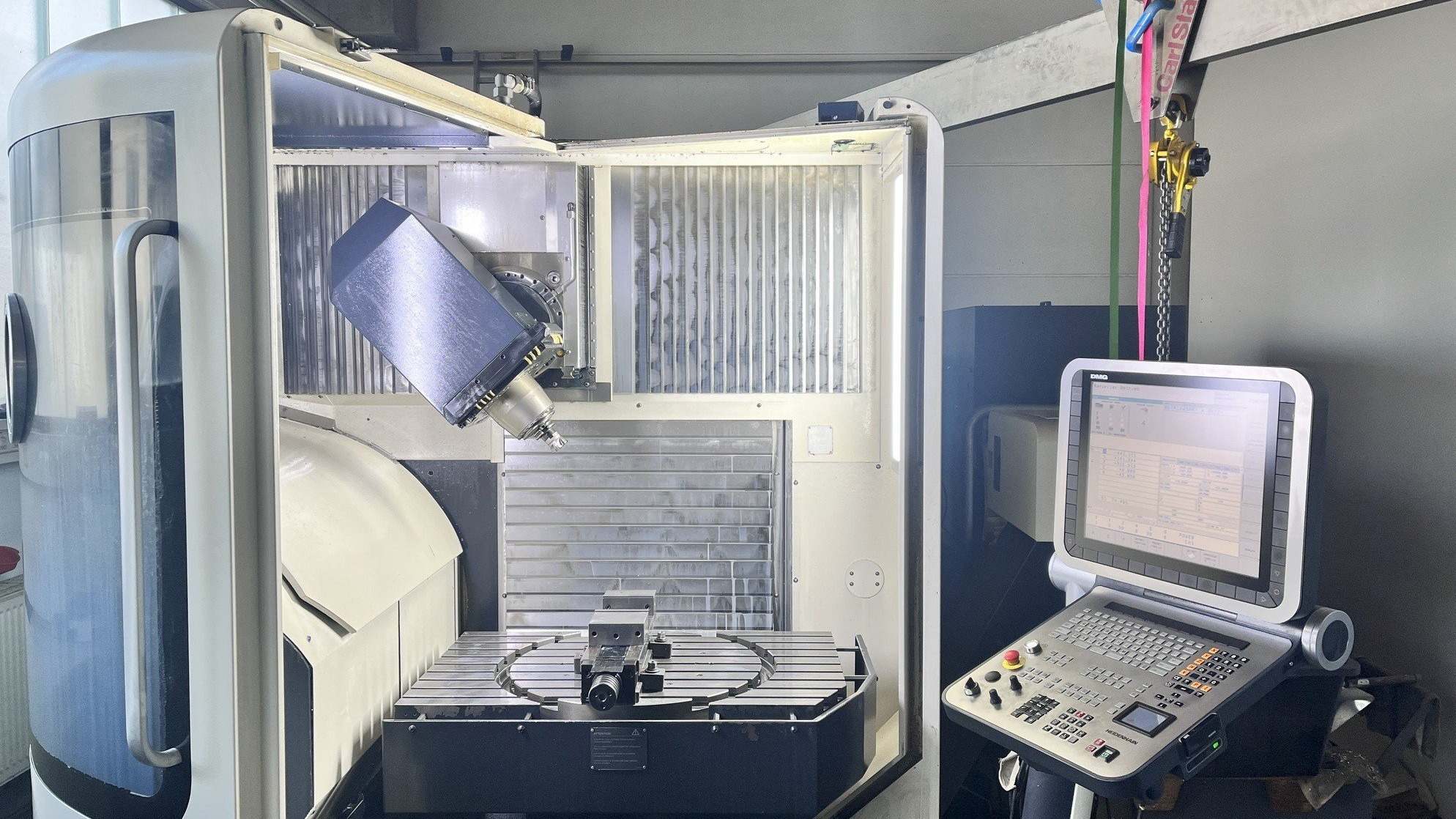 Máquina CNC de cinco ejes China