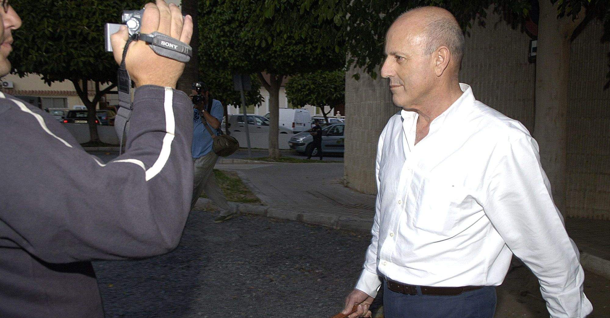 Toms Olivo presidente de General de Galeras Comerciales en su salida de los juzgados de Marbella FOTO ARCHIVO 2006