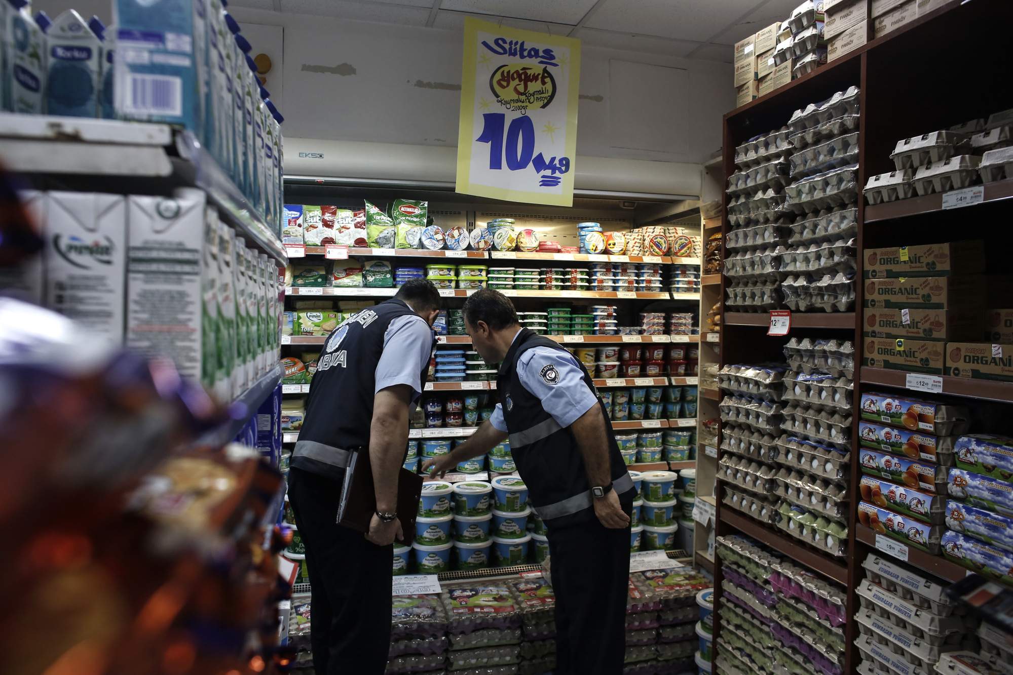 policia-truca-control-precios.jpg
