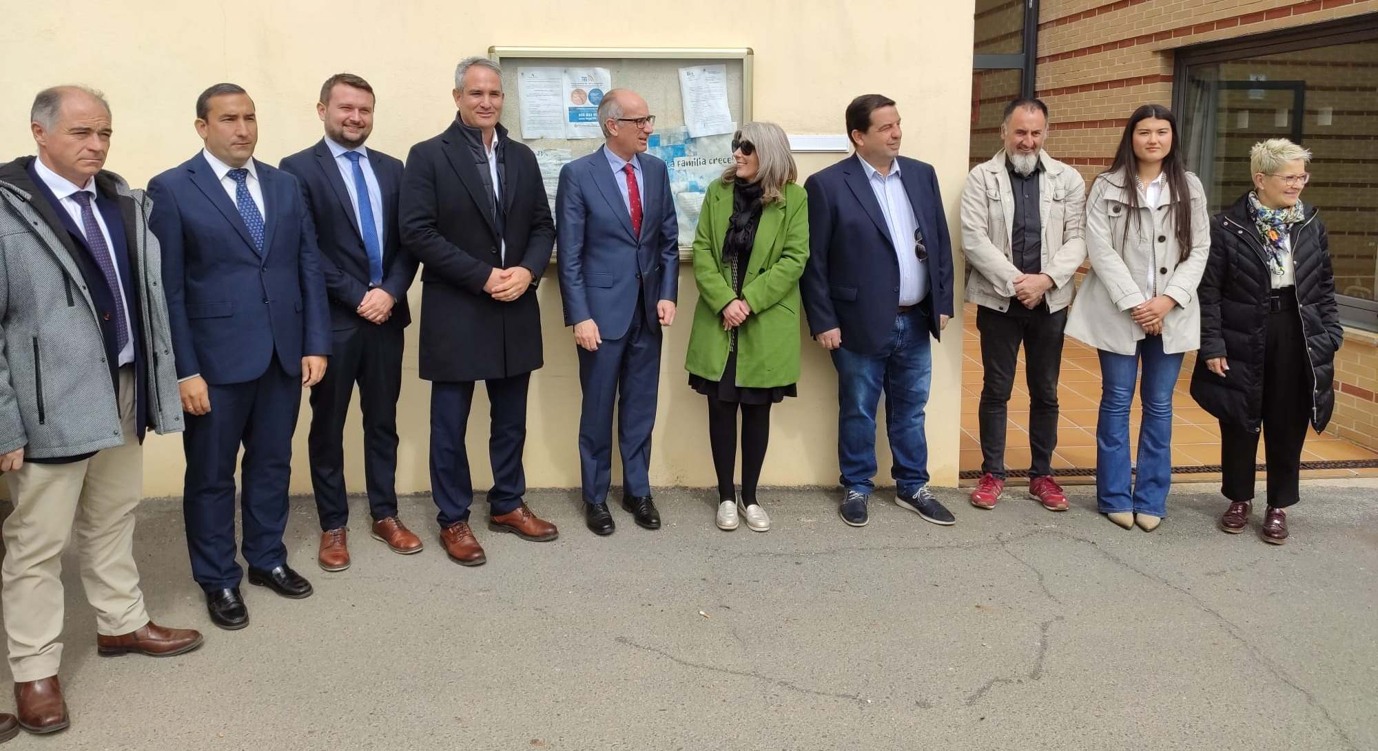 Directivos de Genia y autoridades locales