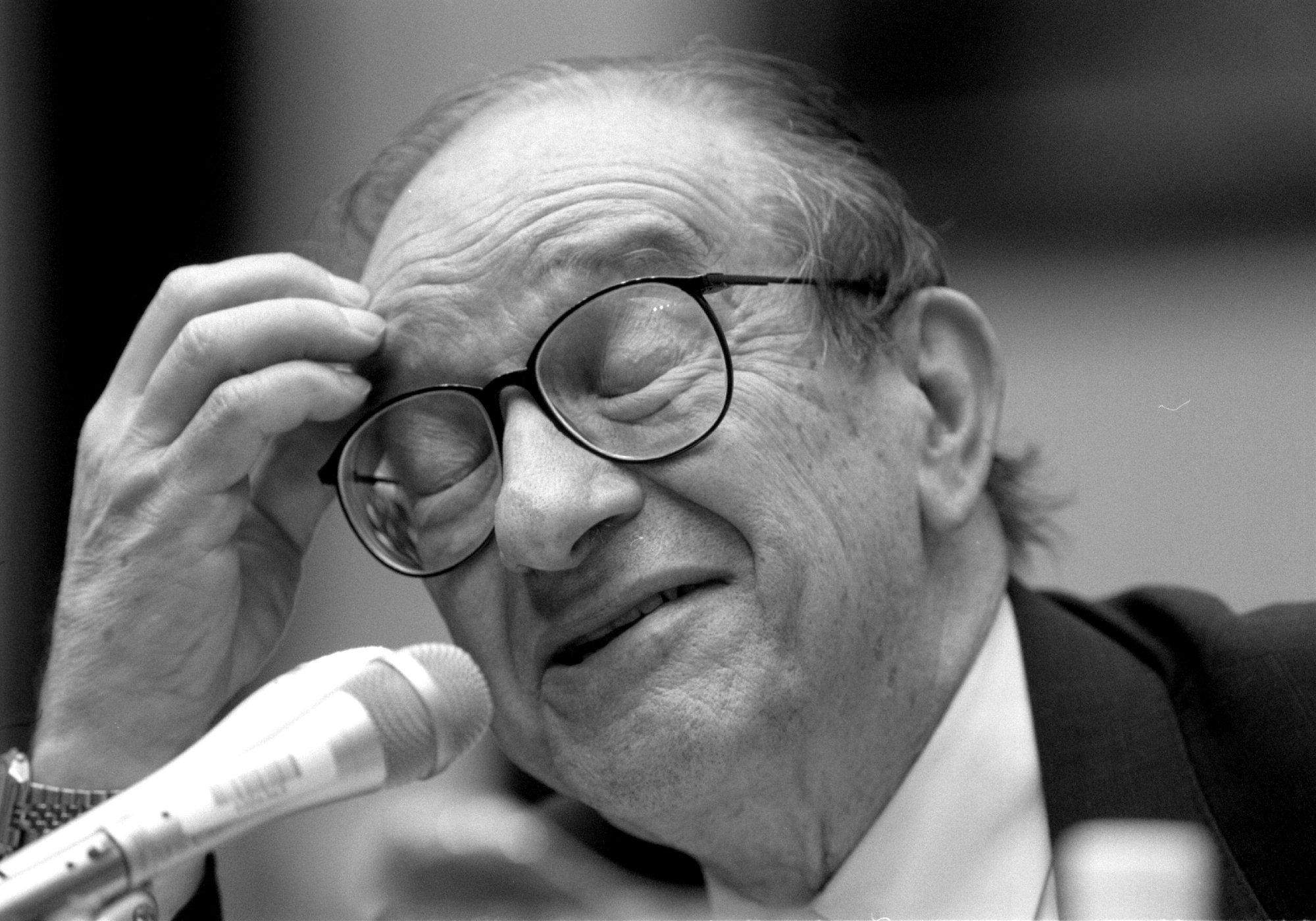 alan-greenspan-1998-fed.jpg