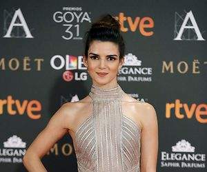 /imag/_v0/2006x3010/8/9/9/alfombra-clara-lago.jpg - 300x250