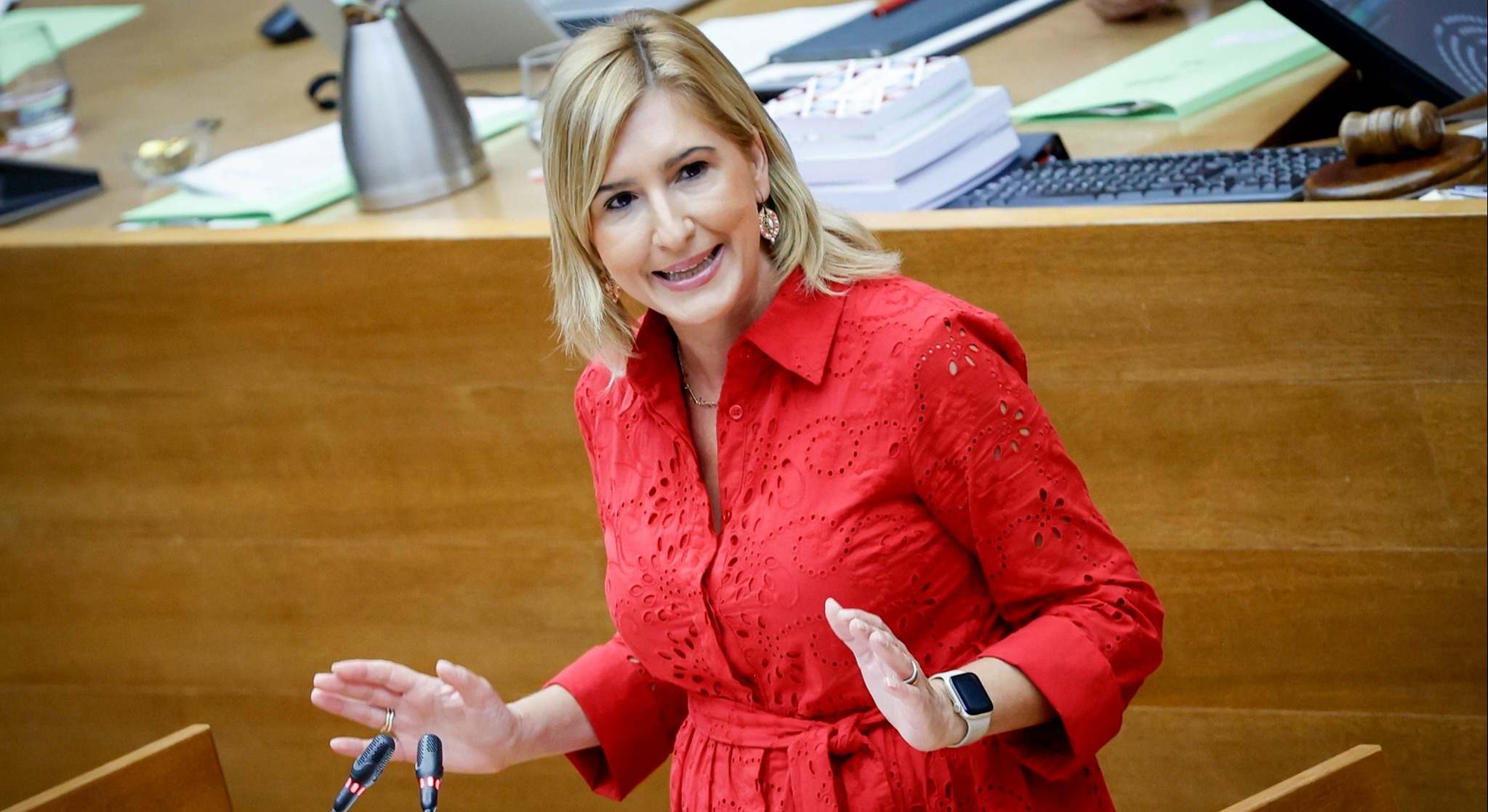 La consellera de Justicia e Interior, Salomé Pradas, comparece en Les Corts. / Foto: EP