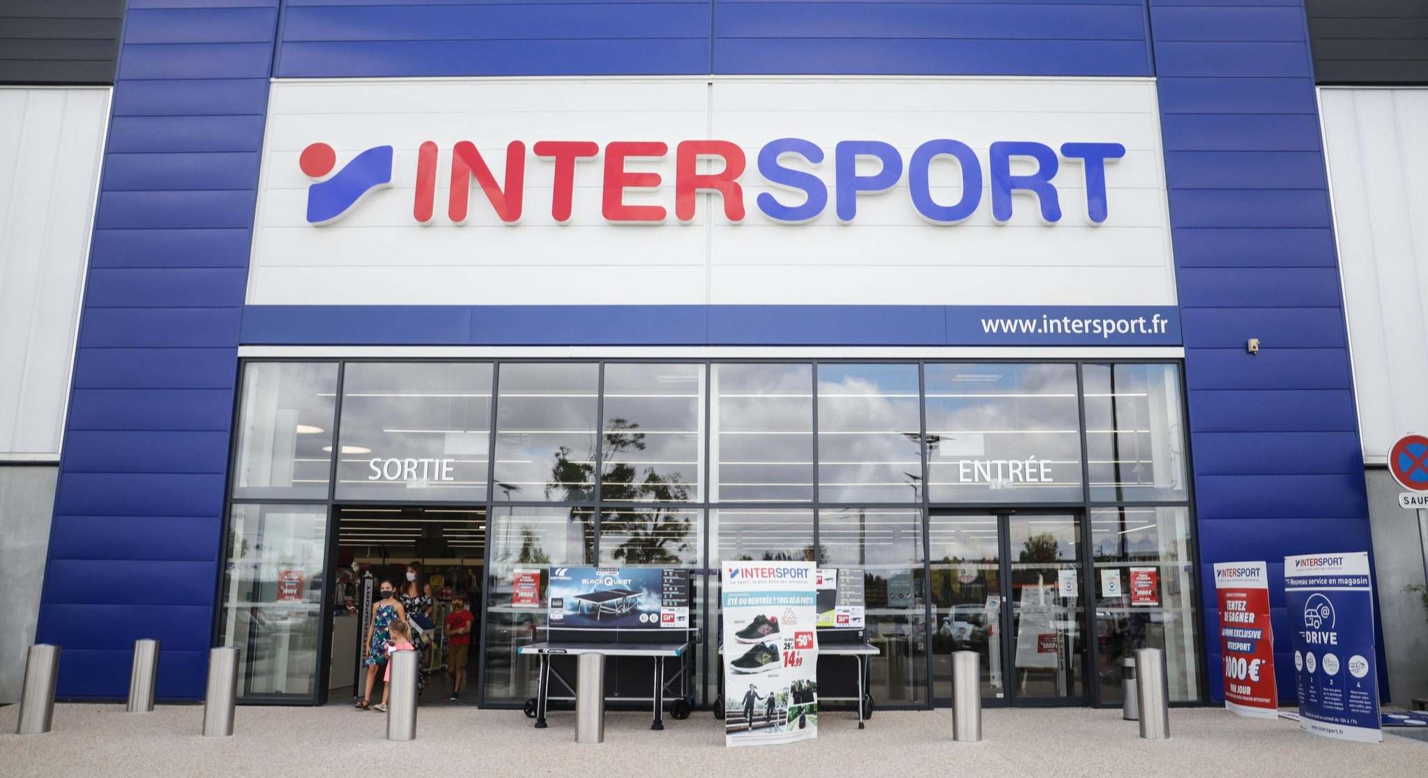 Tienda de Intersport. EE