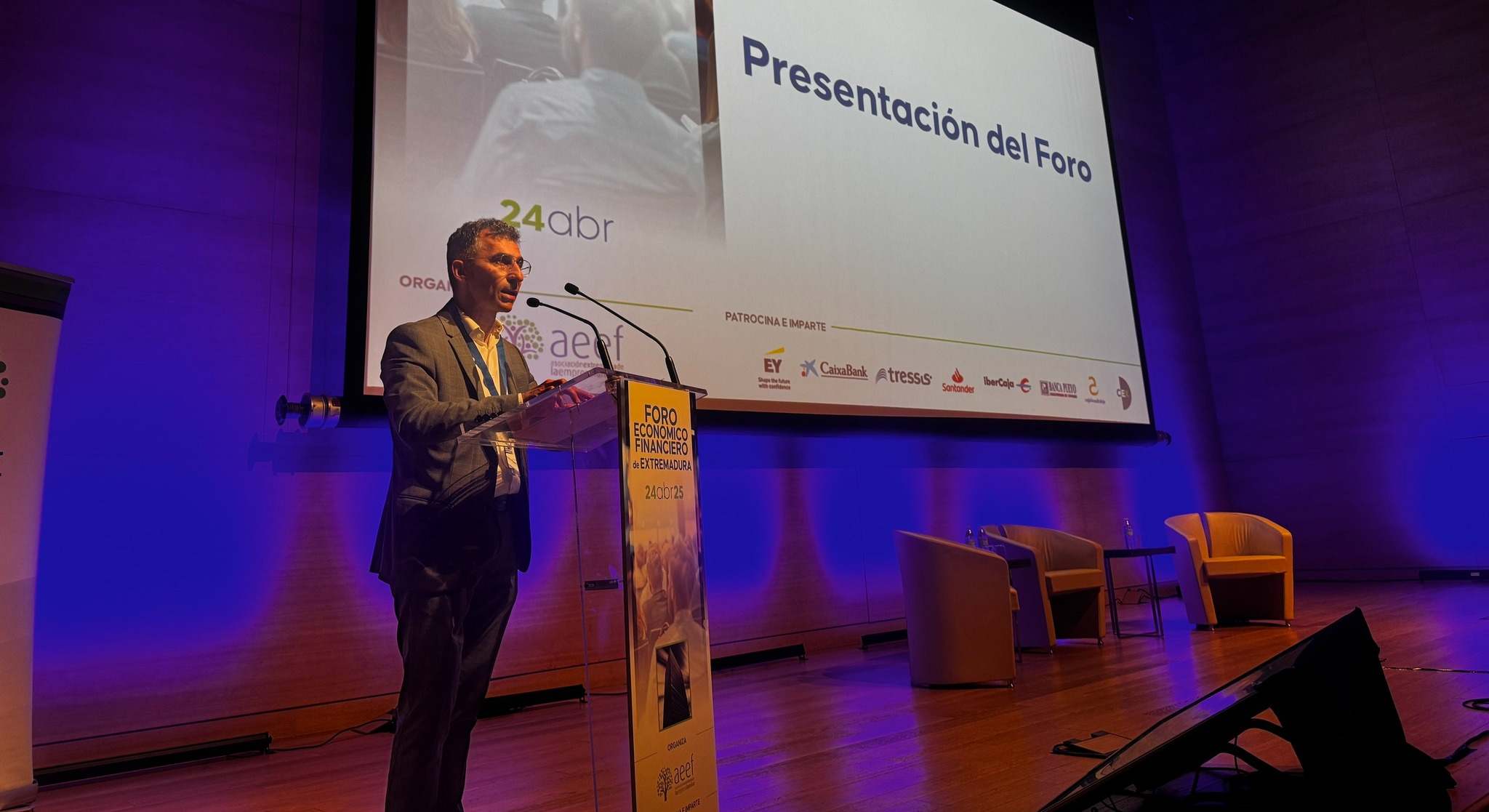 El presidente de la Asociación Extremeña de la Empresa Familiar, Juan Carmona