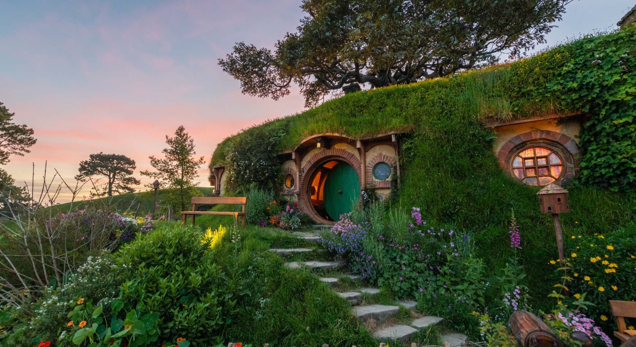Hobbiton Movie Set