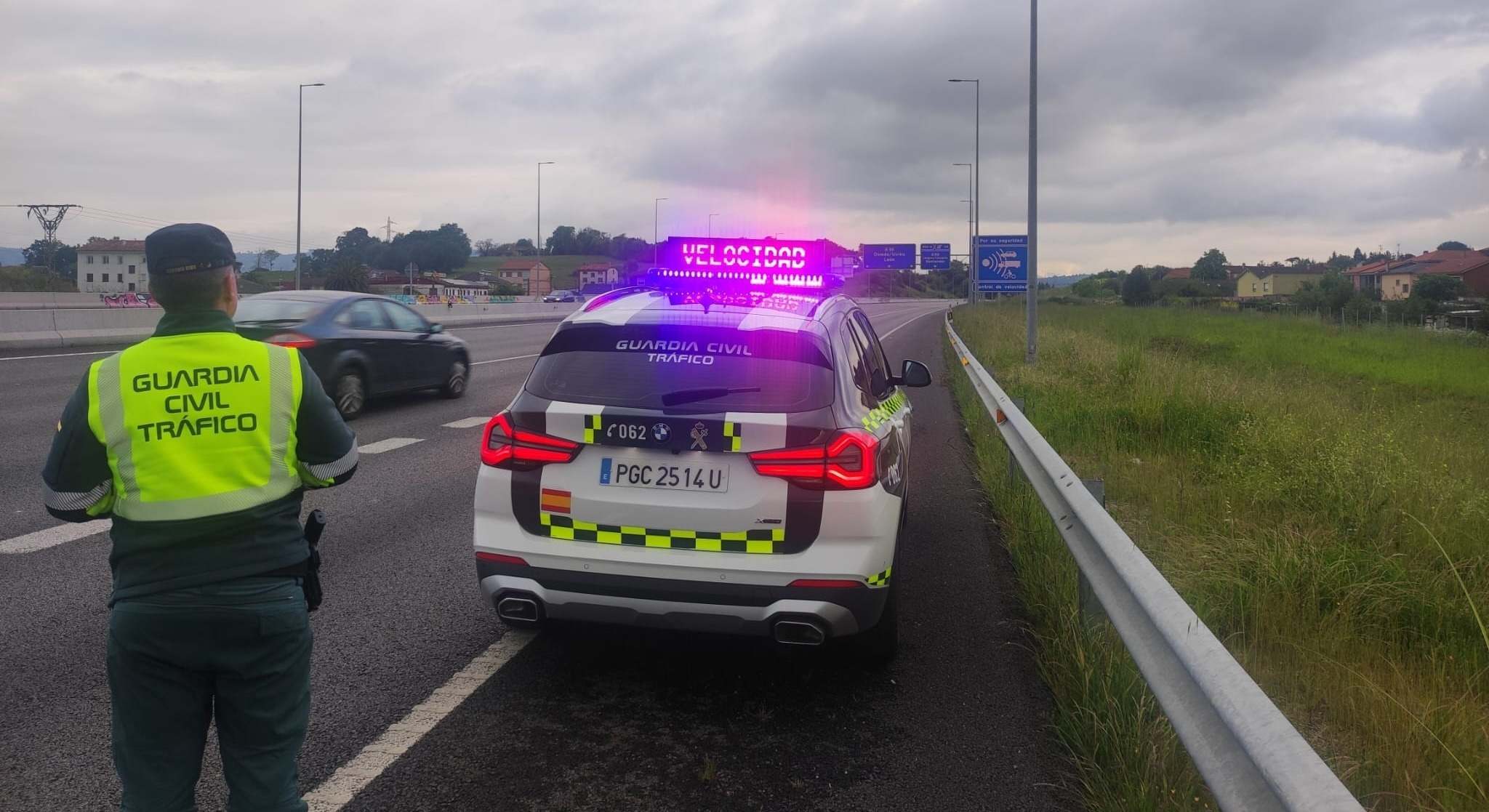 Guardia Civil en un control de velocidad