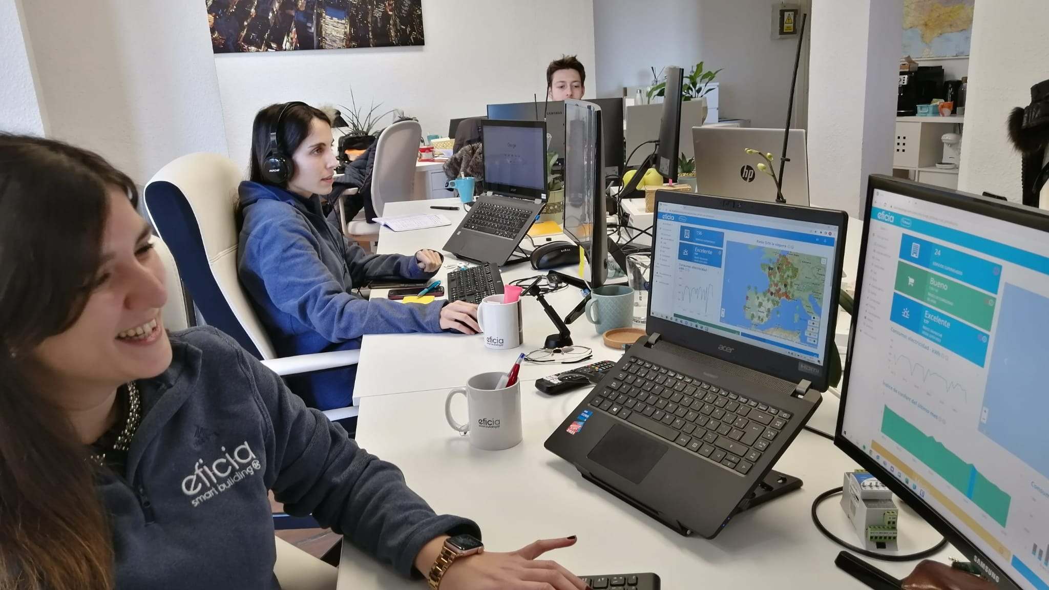 Trabajadores en una oficina
