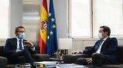 CEOE y Cepyme coinciden con Feijóo: hay que reducir 60.000 millones de gasto público y rebajar impuestos