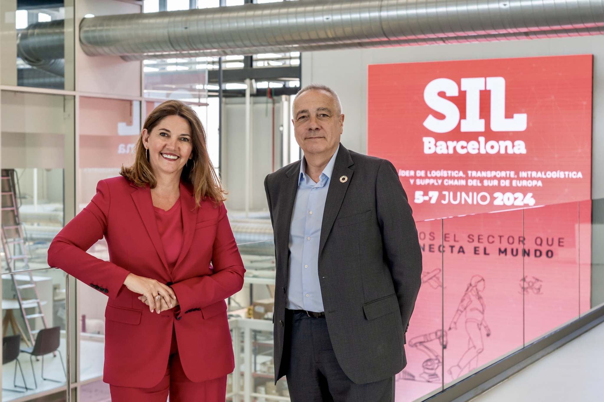 Pere Navarro, delegado especial del Estado en el Consorcio de la Zona Franca de Barcelona (CZFB) y Blanca Sorigué, directora general del CZFB. EE