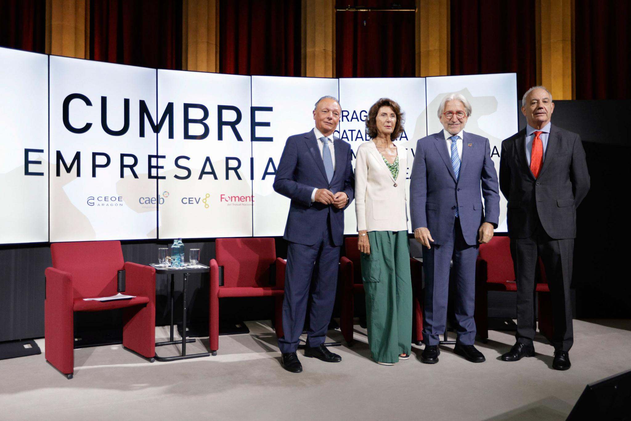 Los presidentes de CEV, CAEB, Foment del Treball y CEOE Aragón, reunidos en Barcelona. EE