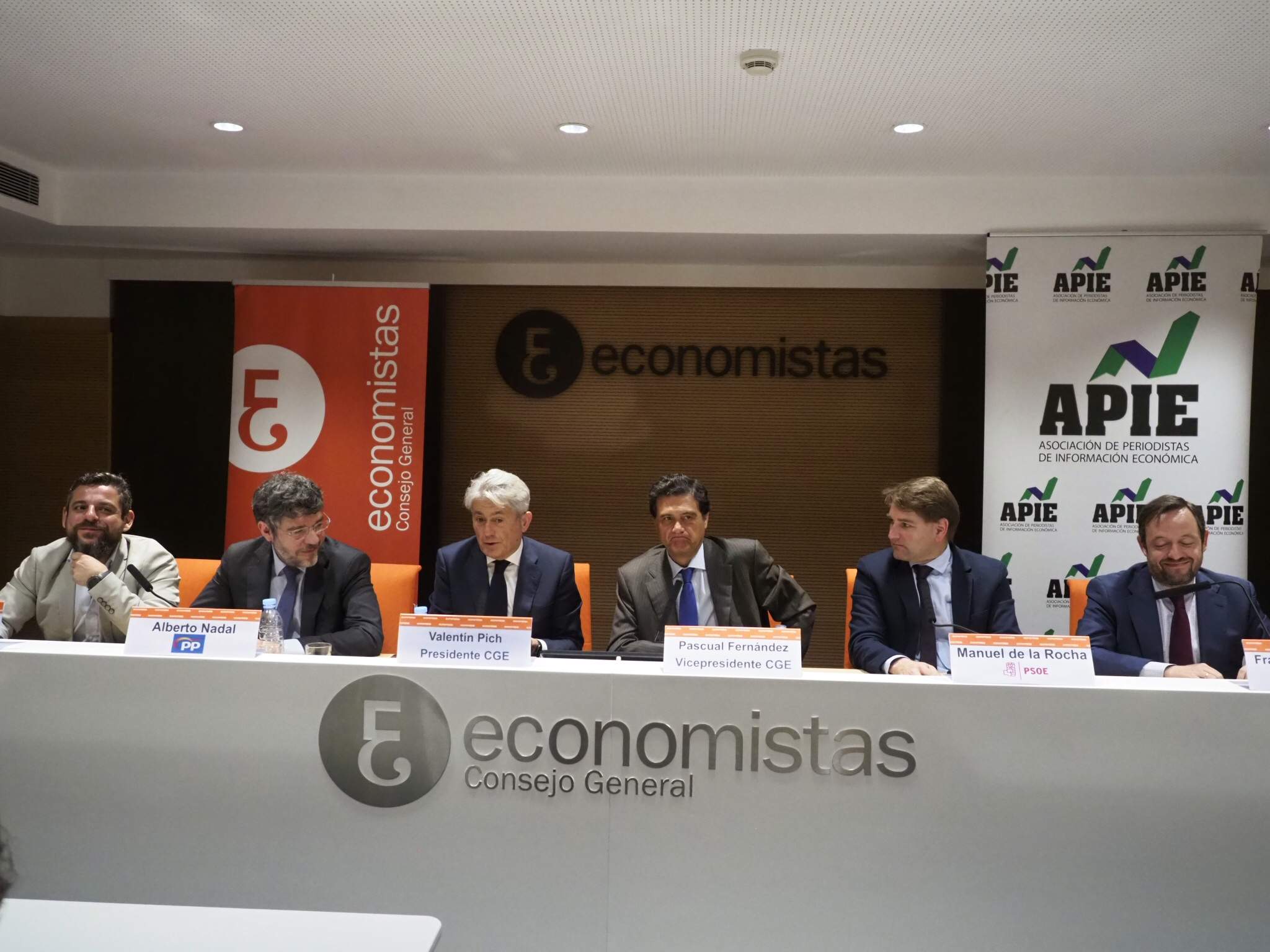debate-apie-cge.jpg