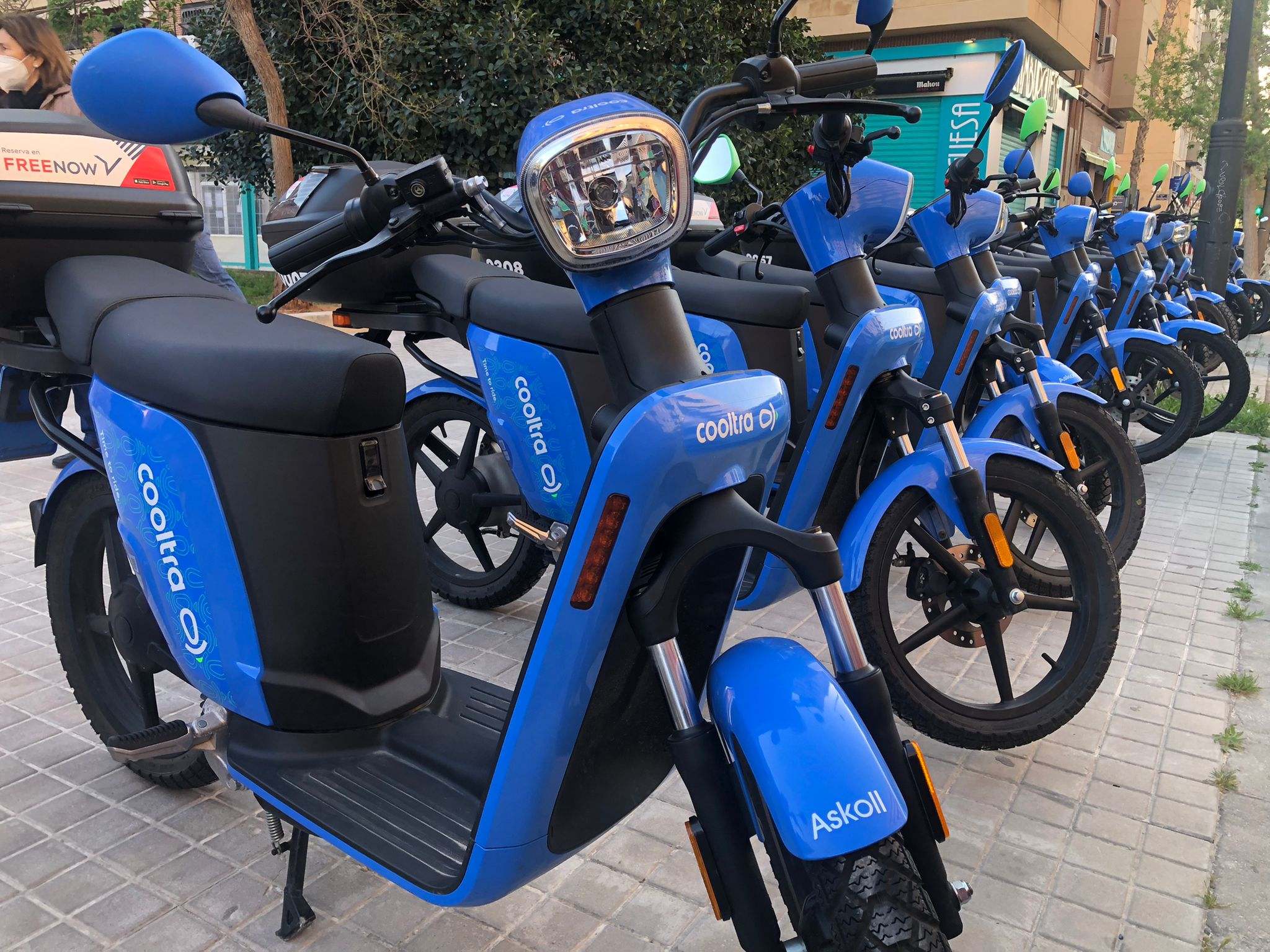 Flota de motos de Cooltra. EE