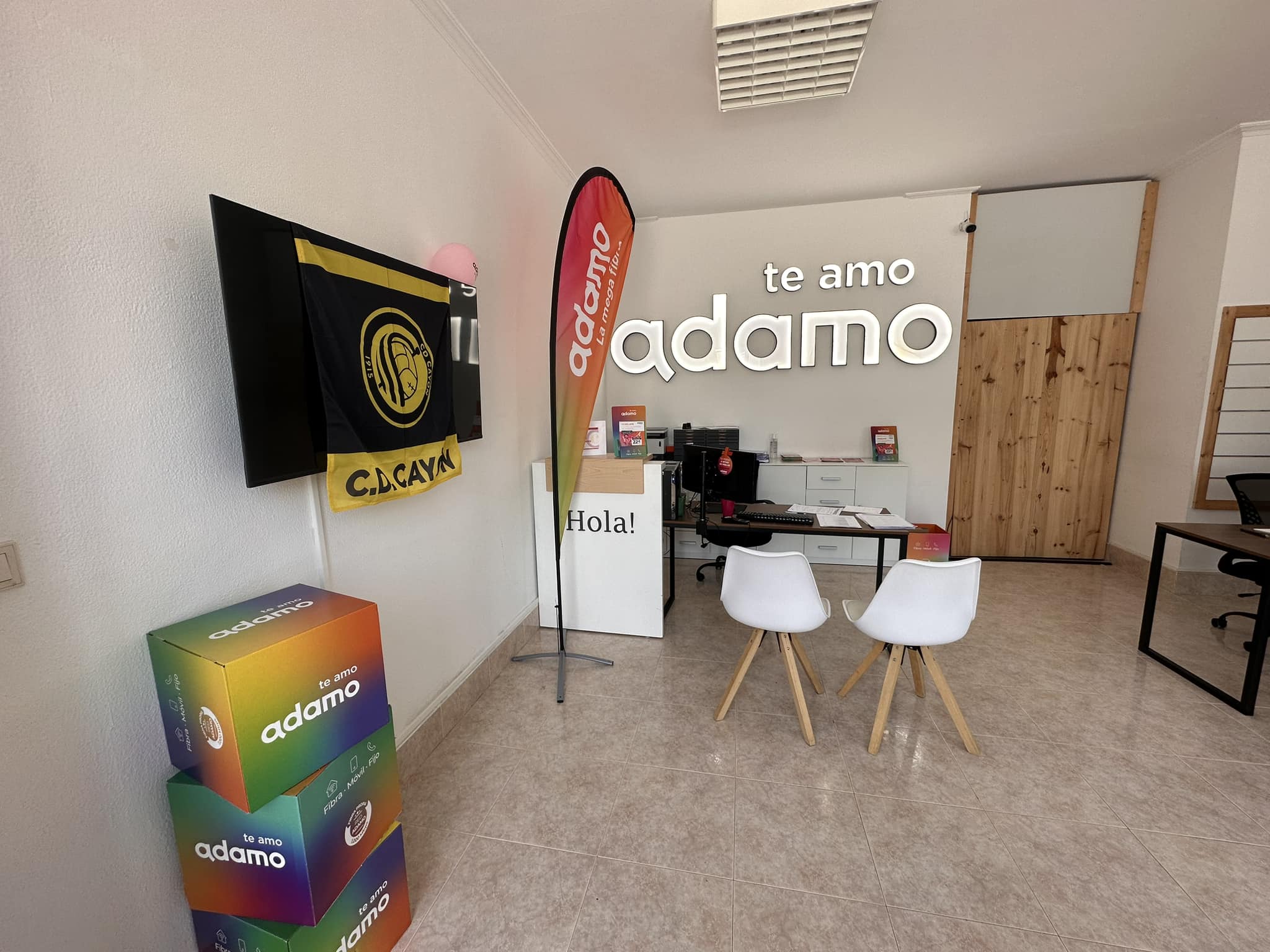adamo.jpg