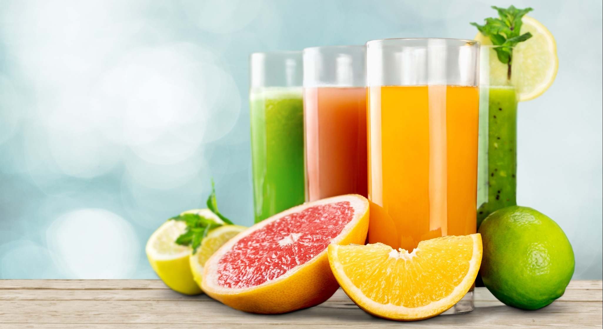 Varios zumos de varios sabores