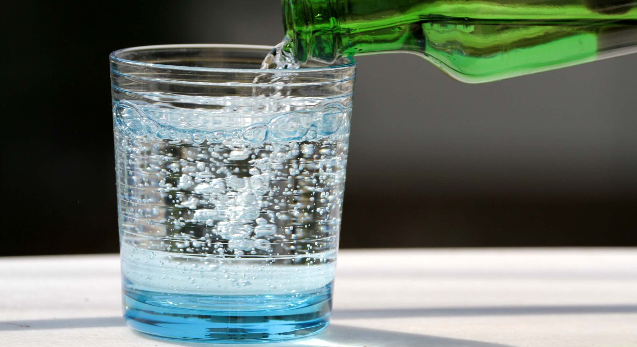 Agua con gas