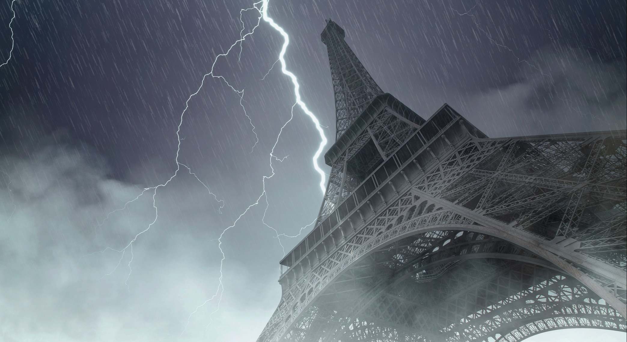 Rayo en la Torre Eiffel (iStock)