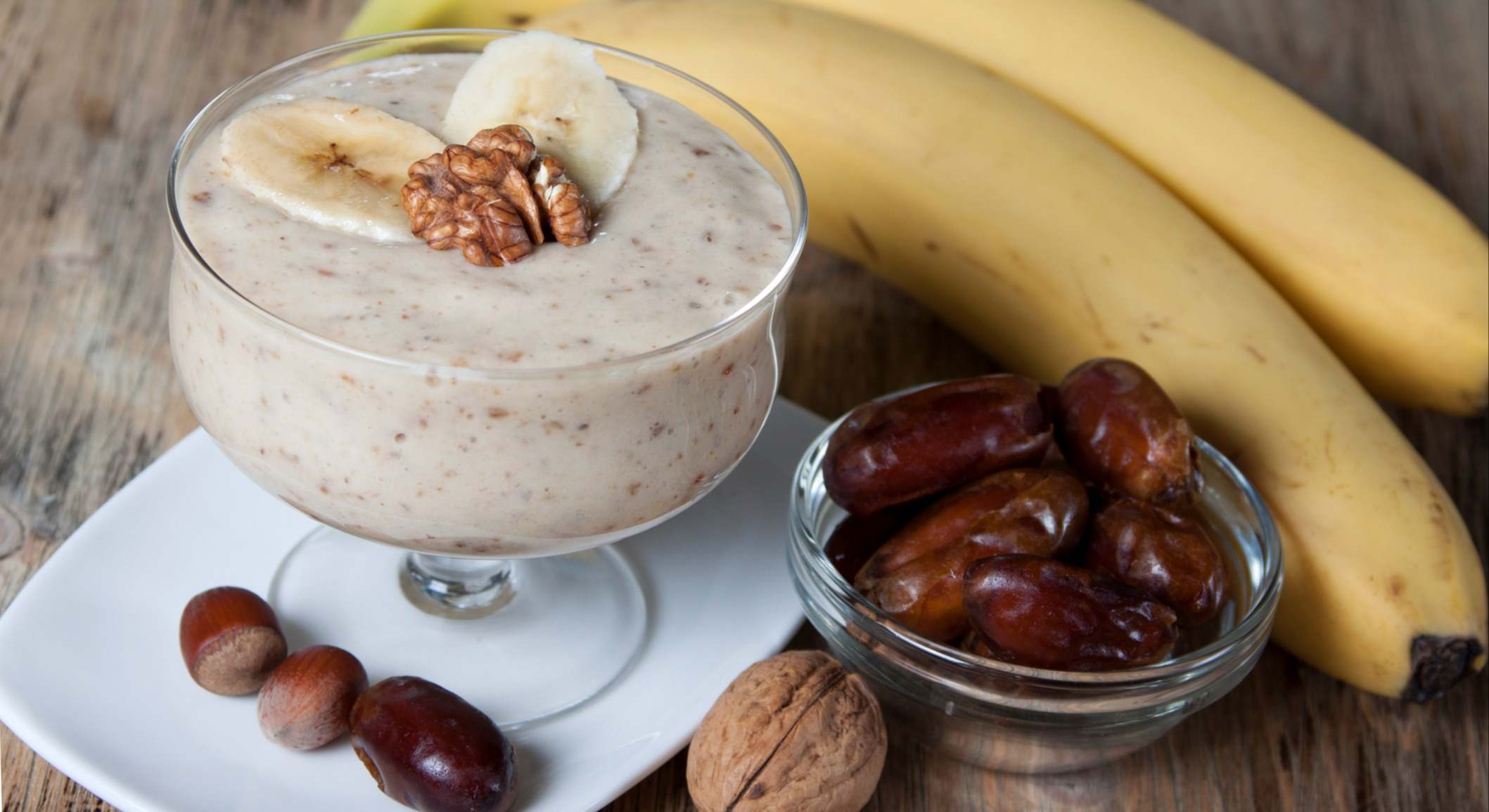 Batido de dátiles y plátano