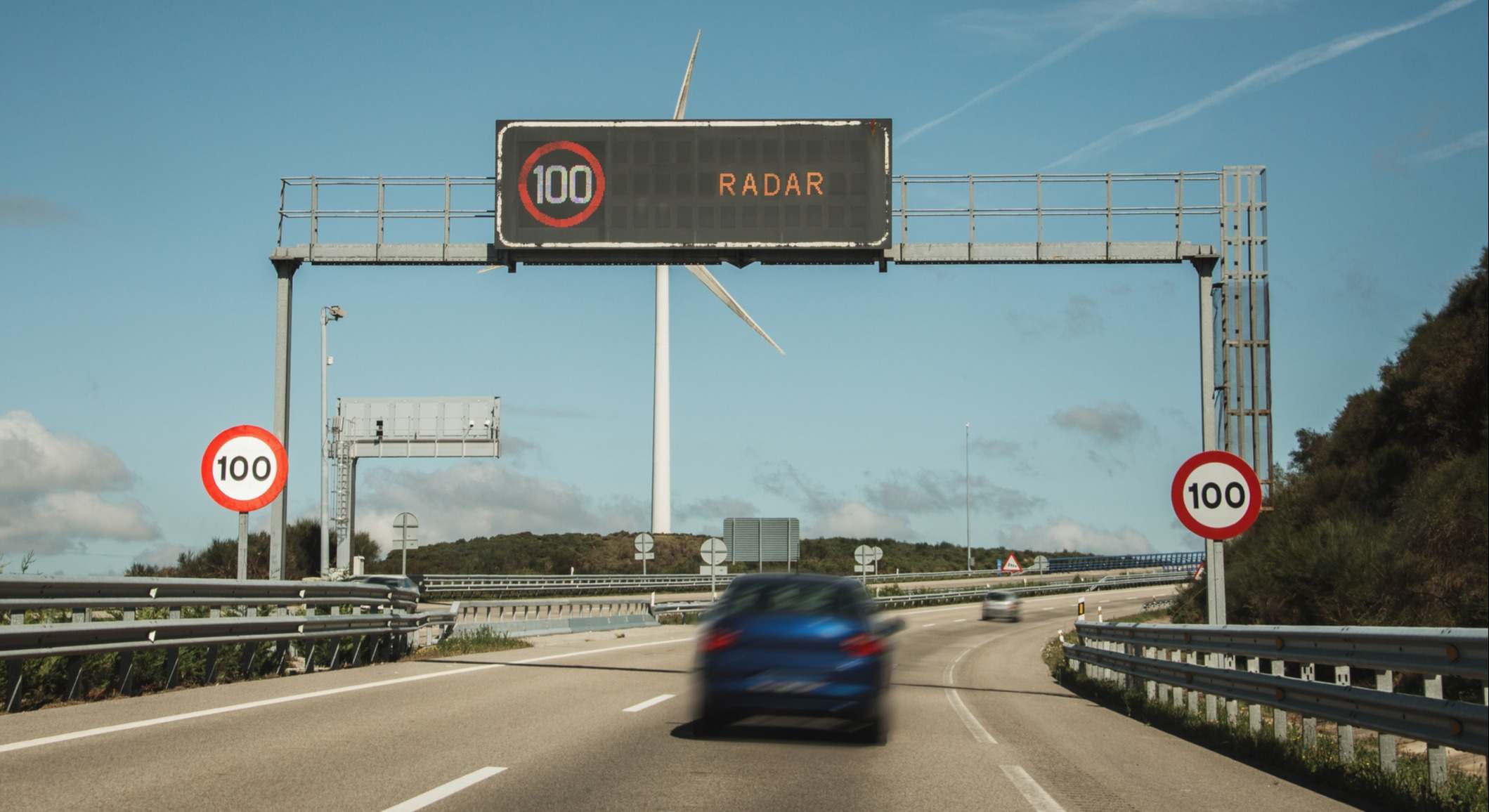 Un radar de velocidad