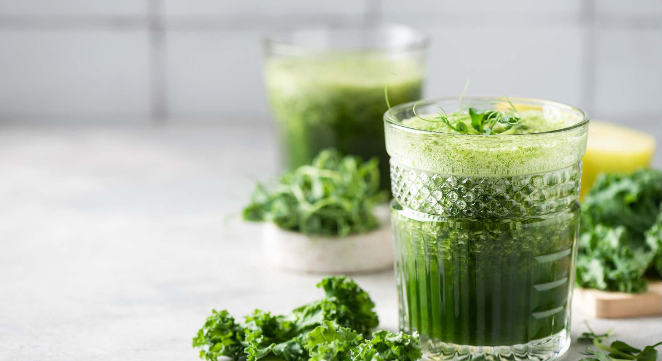 Zumo de verduras y limón