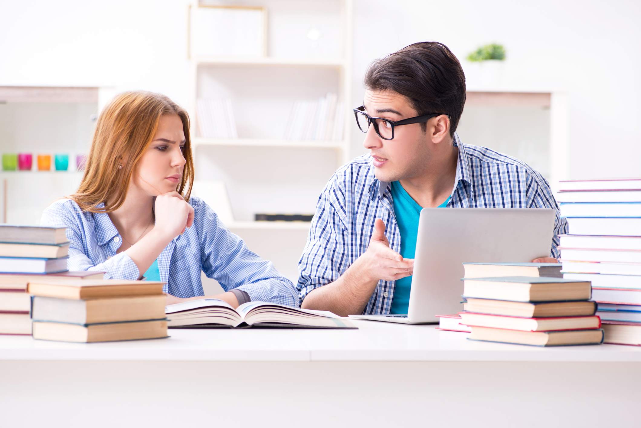 estudiantes-libros.jpg