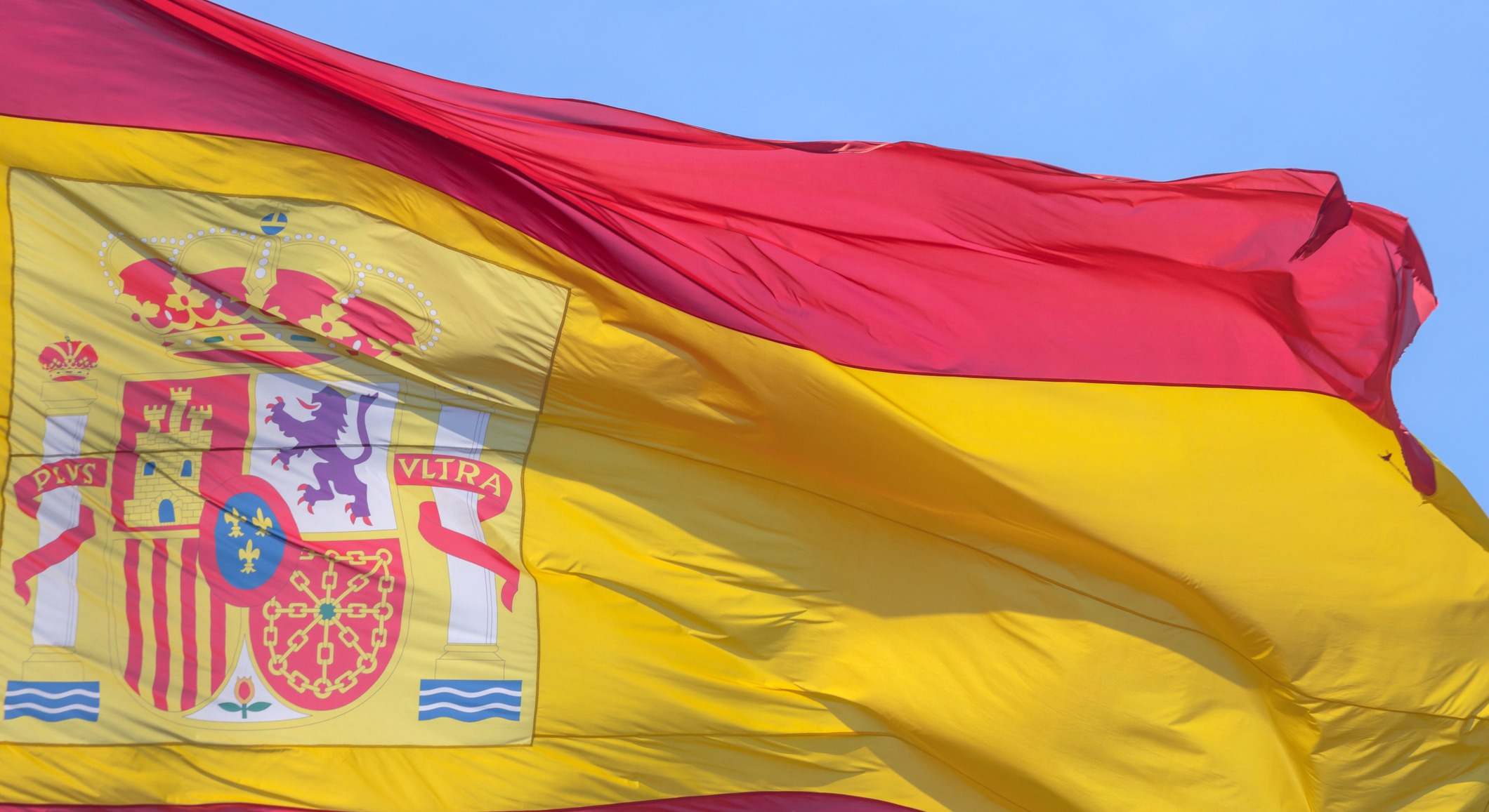 iStock-espana-bandera-bolsa.jpg