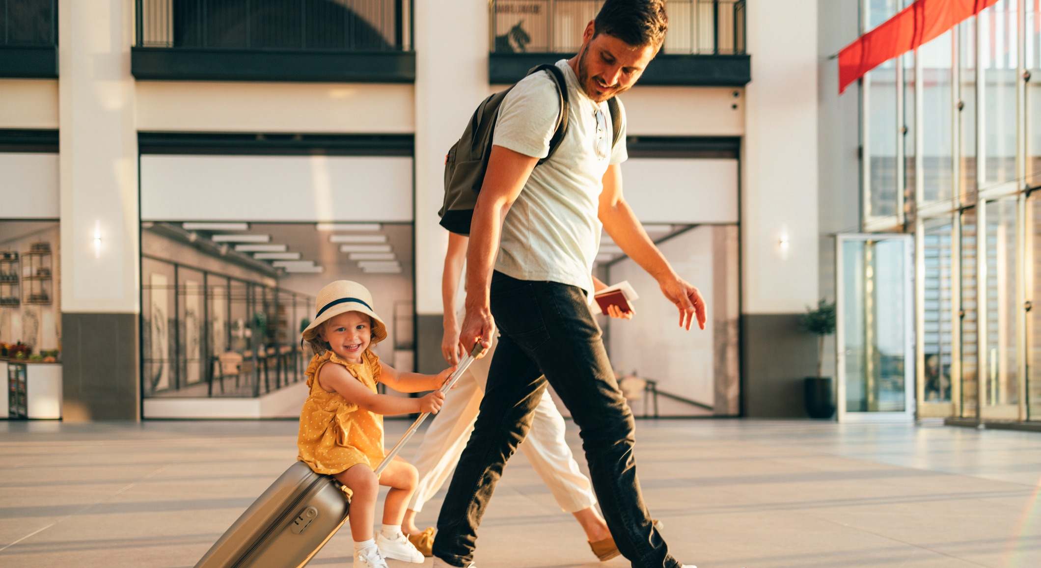 vaciones-familia-aeropuerto