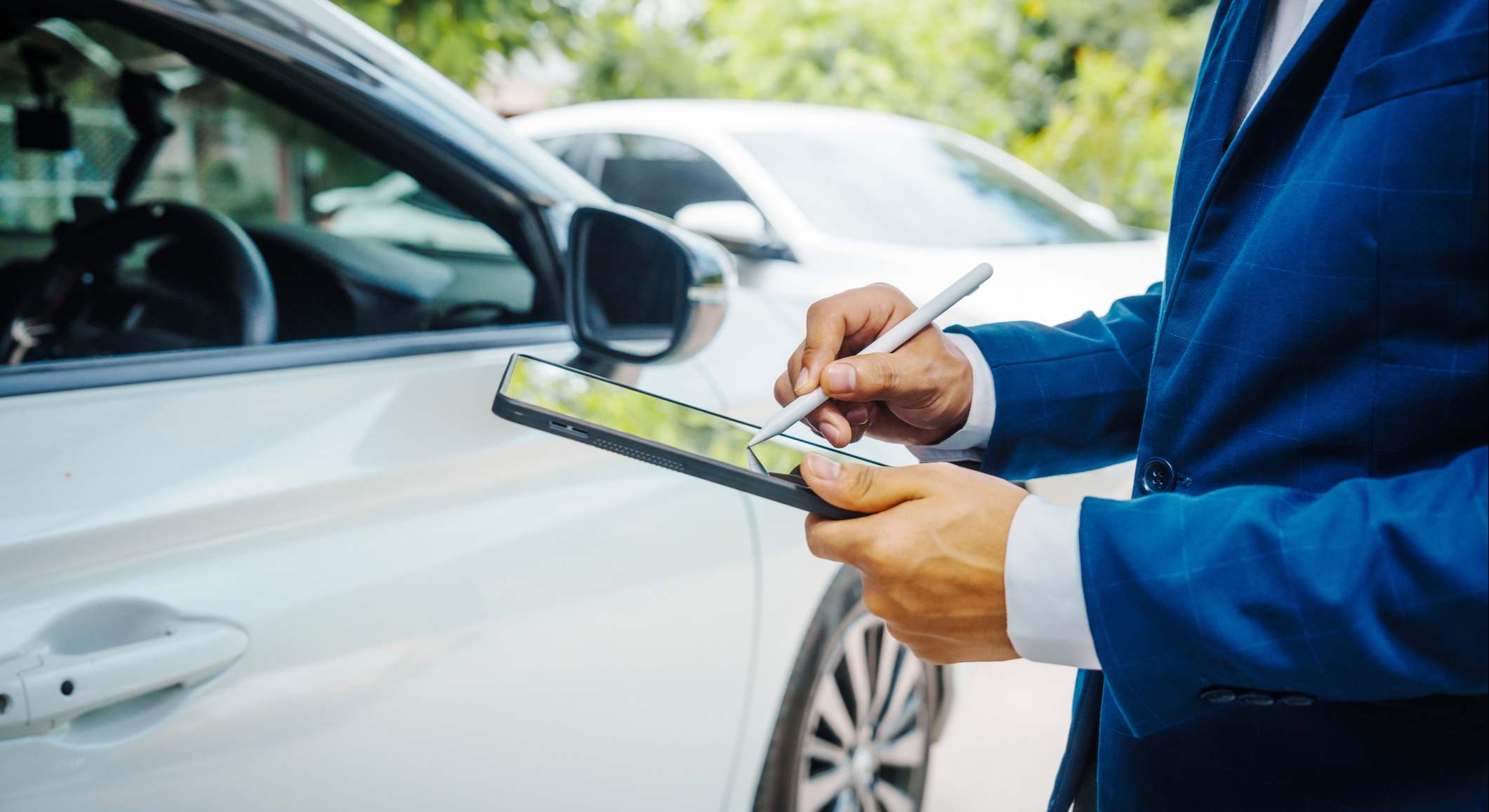 Póliza del seguro del coche. / Foto: iStock