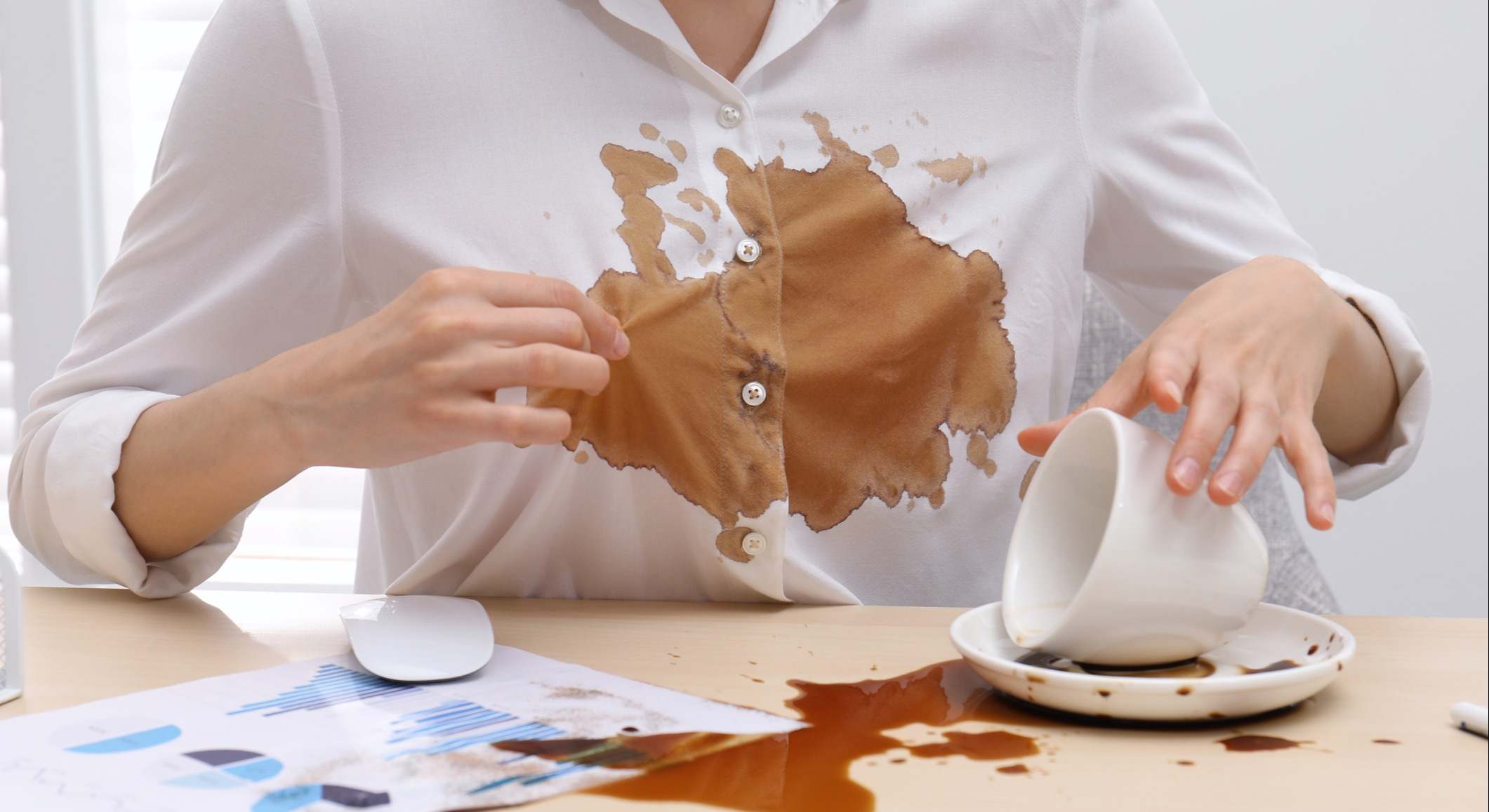 Mancha de café en la ropa